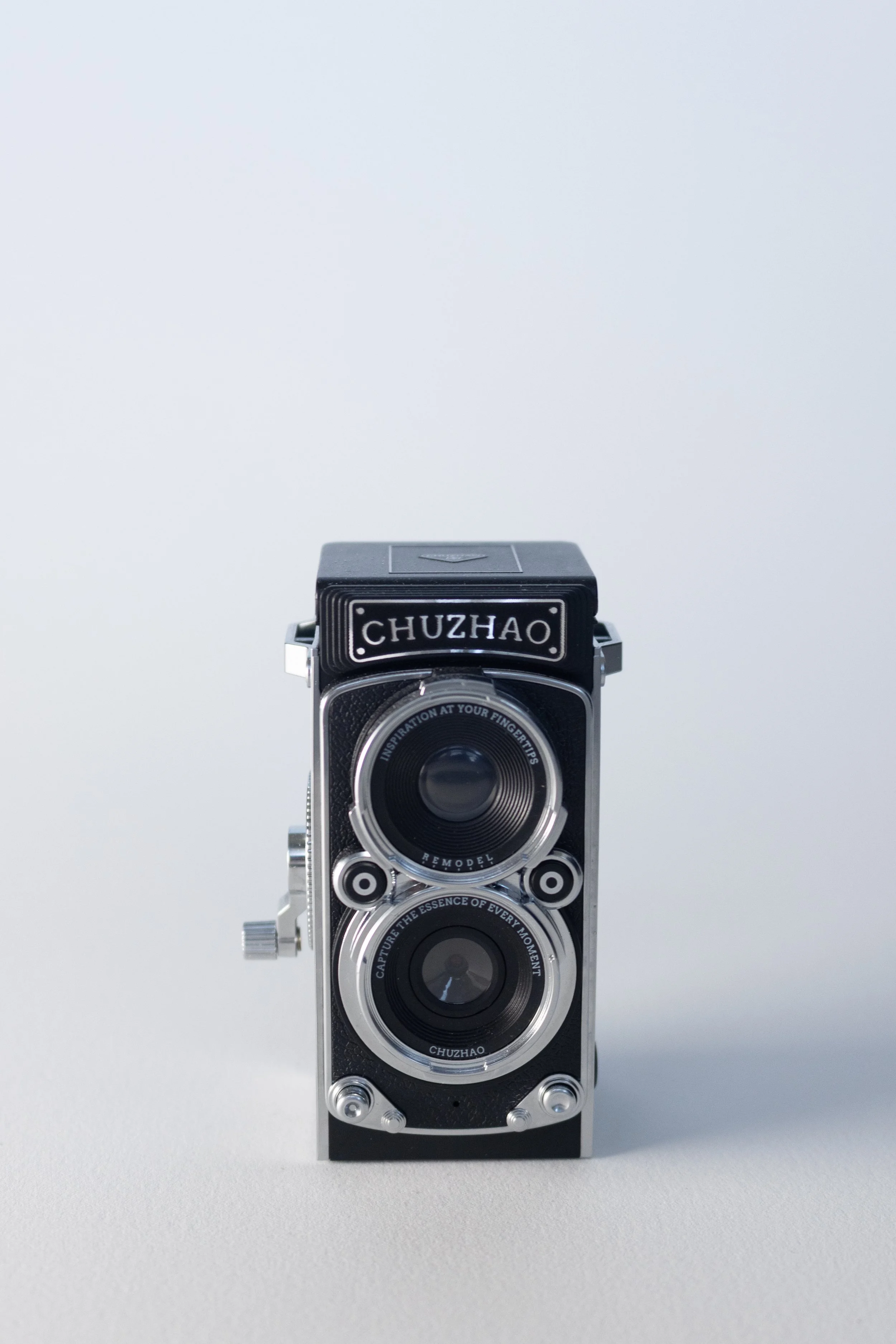 Chuzhao Mini TTL Dual Lens Digital Camera front