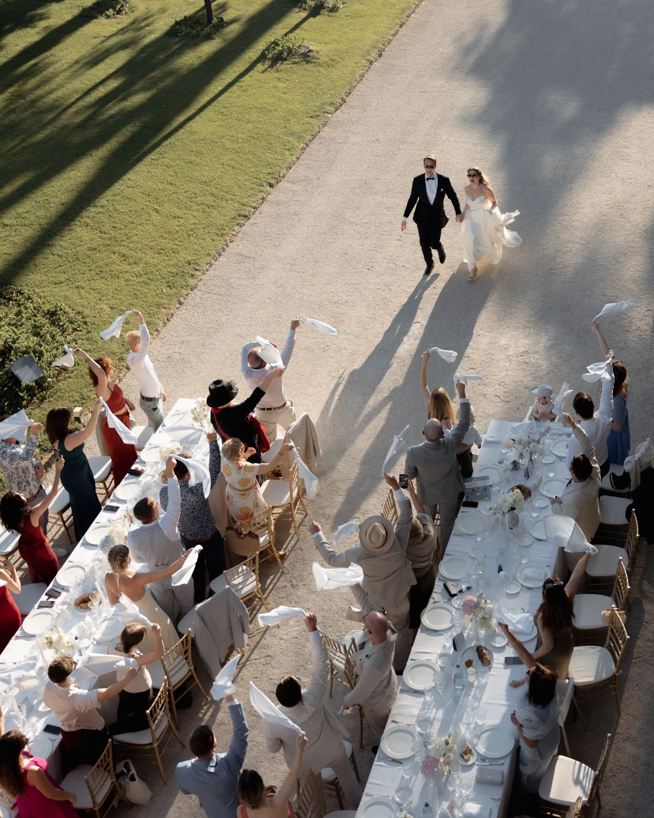 a little peek into Vera &amp; Marc magical day 🤍

venue @relais_villa_corallo 
mua @bezal_makeup 
florals @speedysweetflower 
music @lorenzoperracino