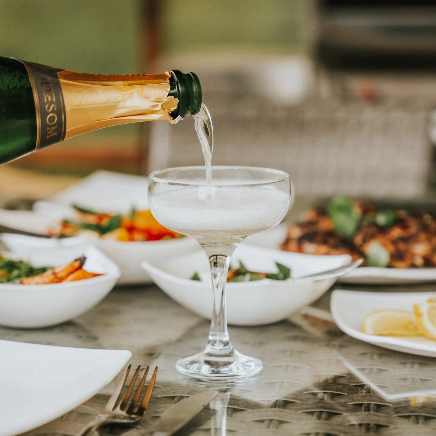 Imagine yourself sipping champagne and enjoying lunch with your girls knowing your virtual assistant is taking care of your business. The biggest decision you'll have to make is whether to order the Tiramisu!

At Luxelite, I offer a range of differen