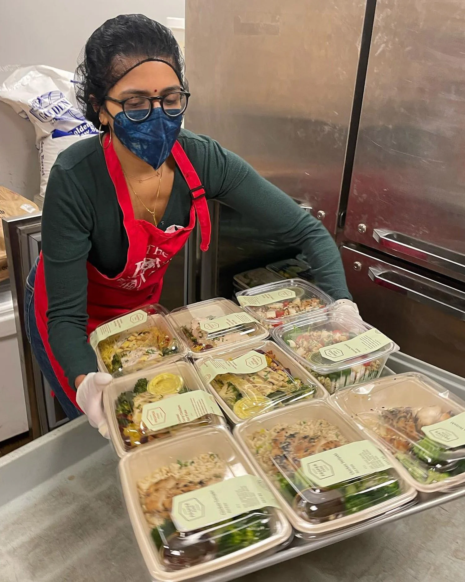 activist-volunteering-feeding-underrepresented-communities-during-pandemic