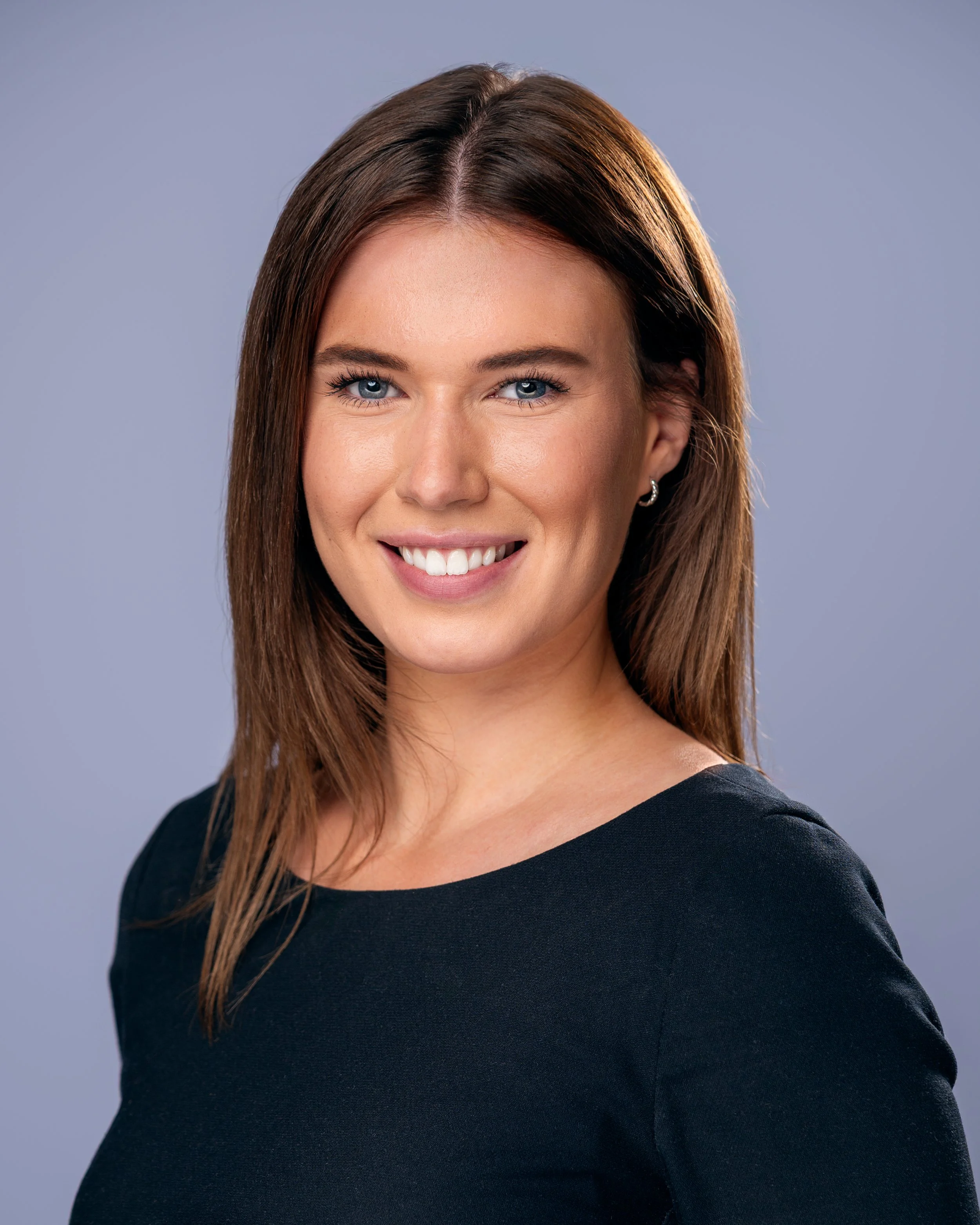 Hairstyling Do's and Don'ts for Headshots in Edinburgh