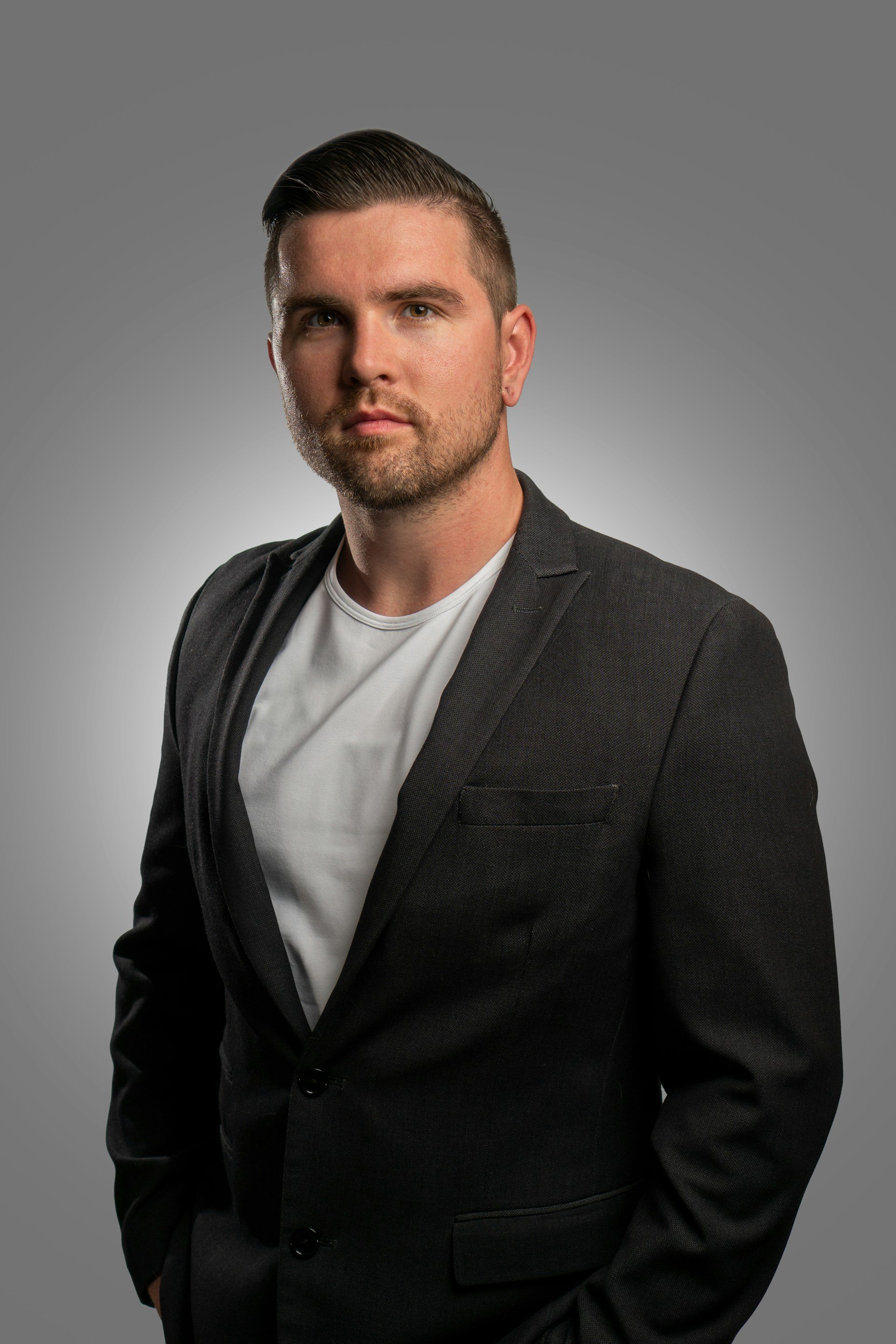 When to Update Your Professional Headshots in Edinburgh