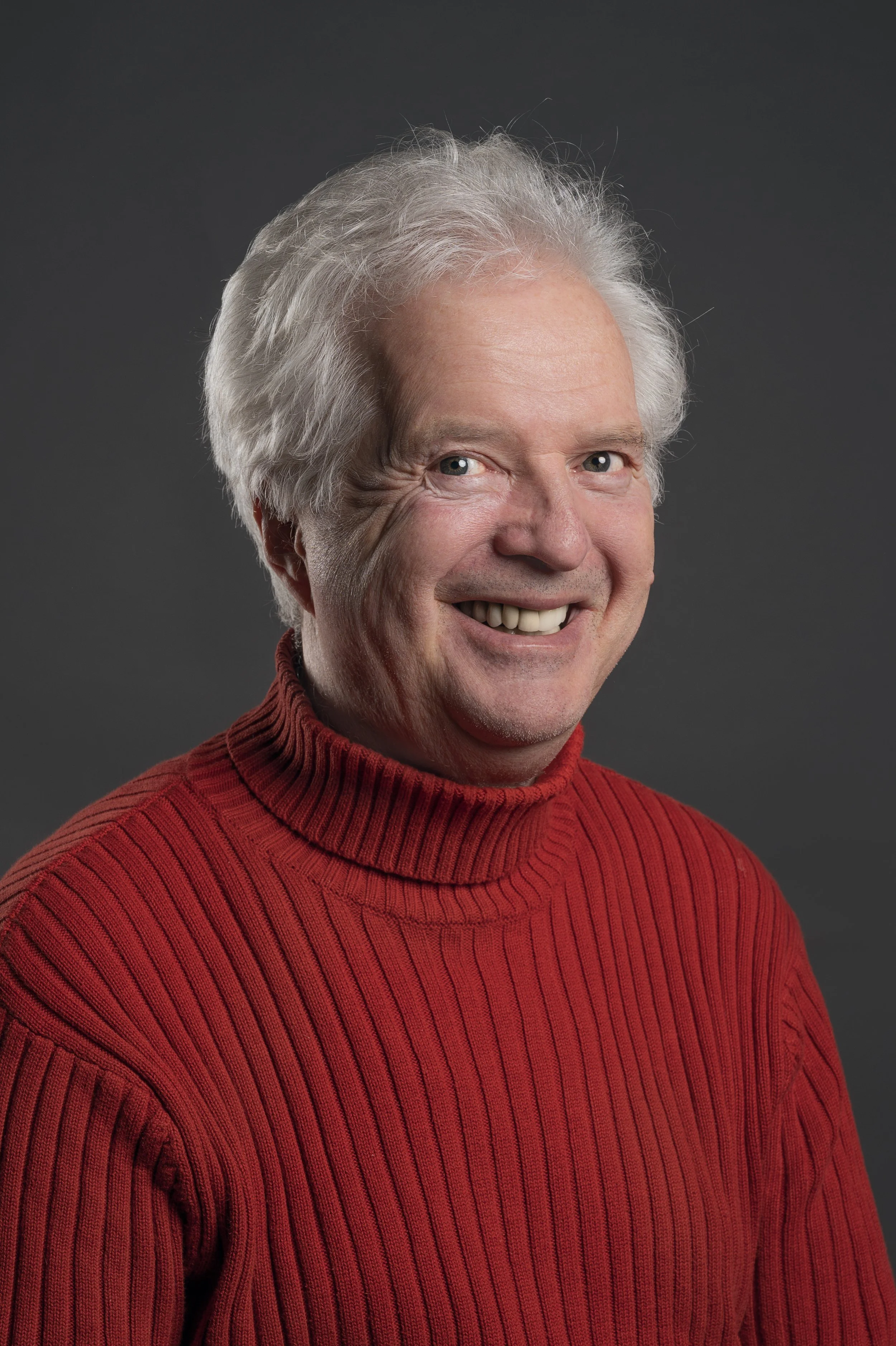 What to Wear for Winter Headshots in Edinburgh