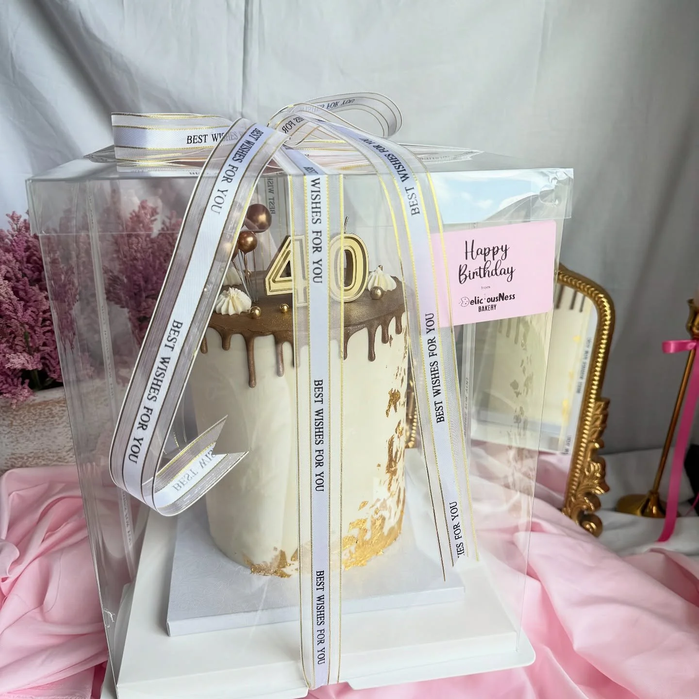 Golden Hour 🌅 

Obsessed with this elegant gold cake with a gold drip. 

#deliciousnessbakery isitcake #summercakeidea #houstoncake #customcakesofhouston #customcakes  #goldcakeideas #houstonbaker #houstoncakeartist #houstontx #golddripcake