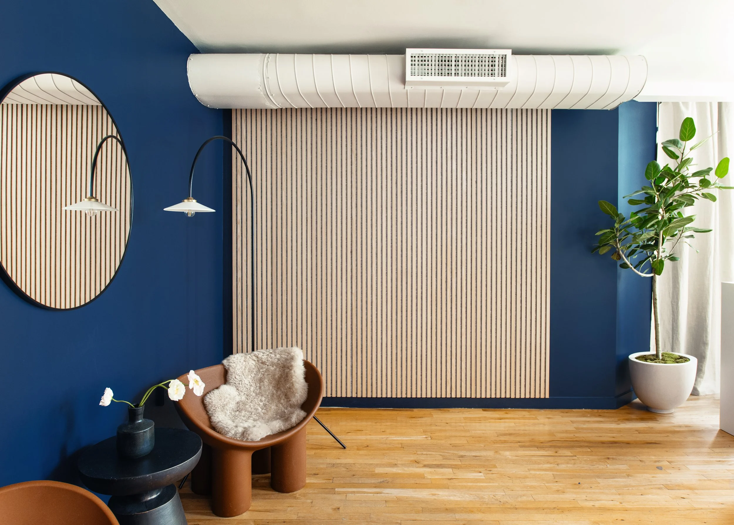 Expanded Entry with moveable partition