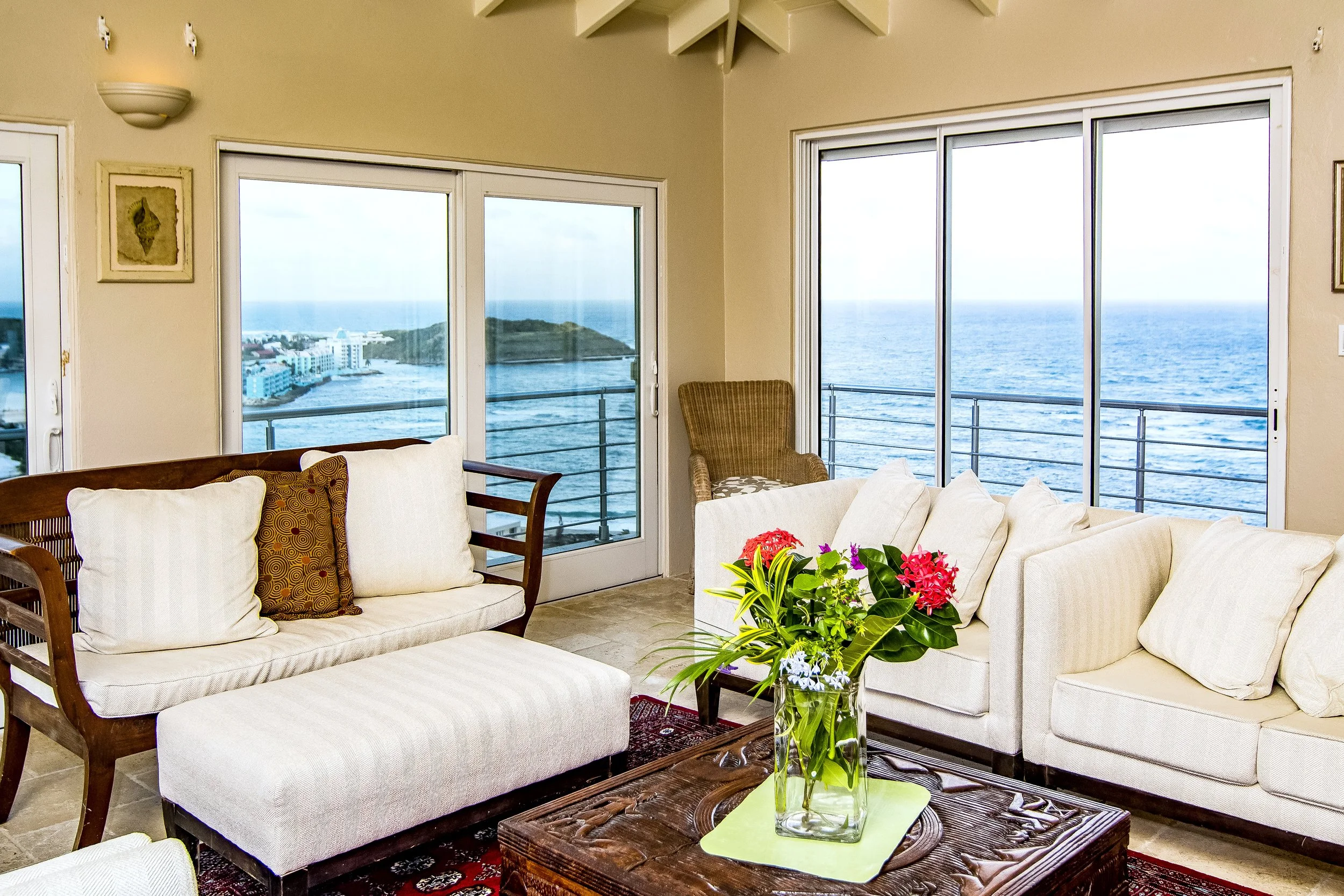 Beach Condo Living Room with Ocean View 