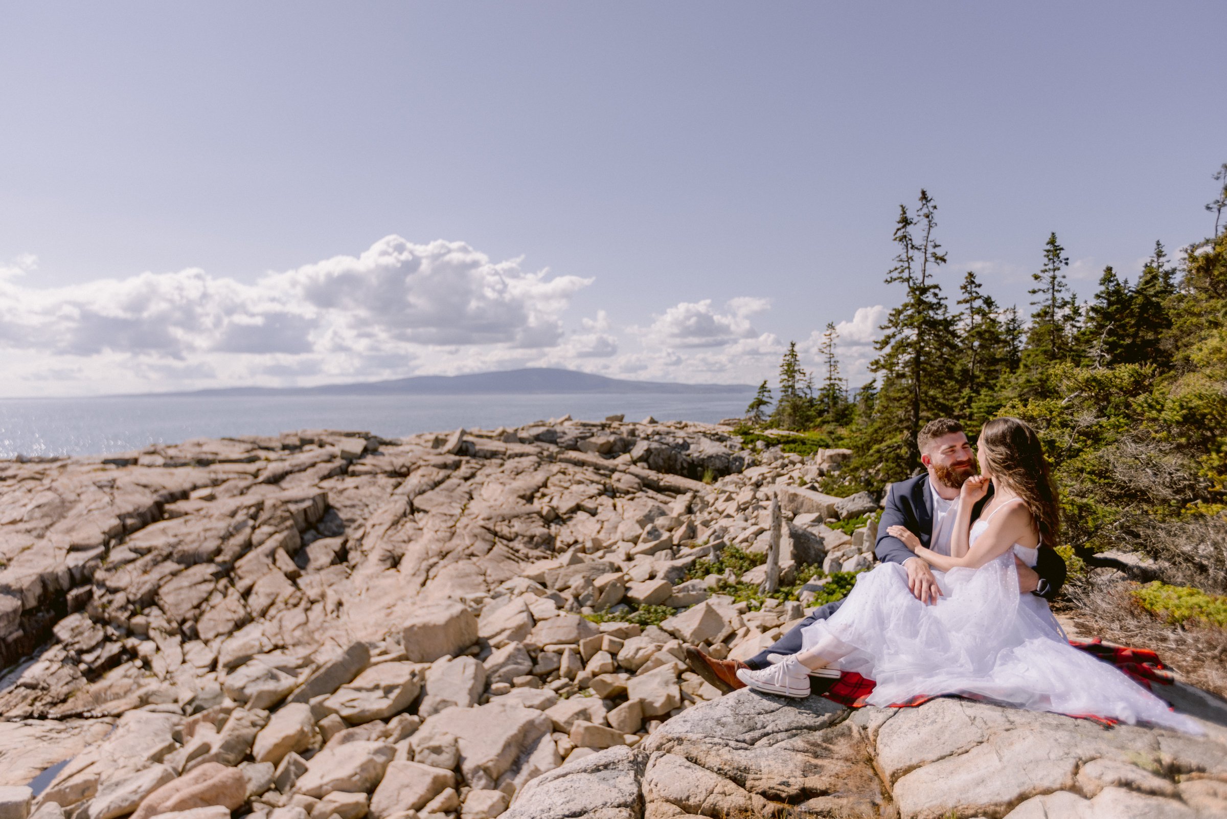 Acadia-National-park-how-to-elope-lobster-boat-tour-maine-MoonRisingPhotography-586.jpg