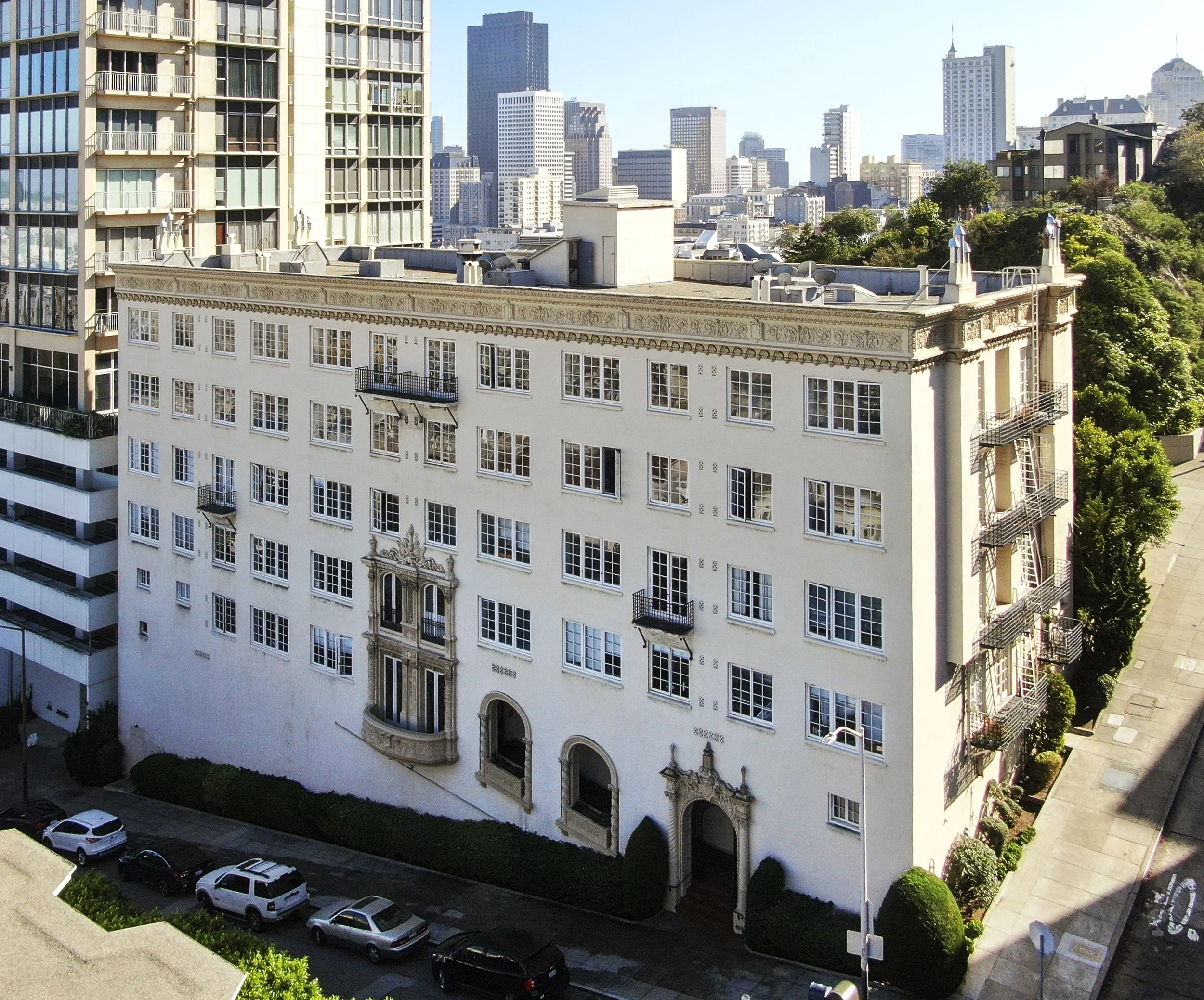 899 Green Street | 37 Units