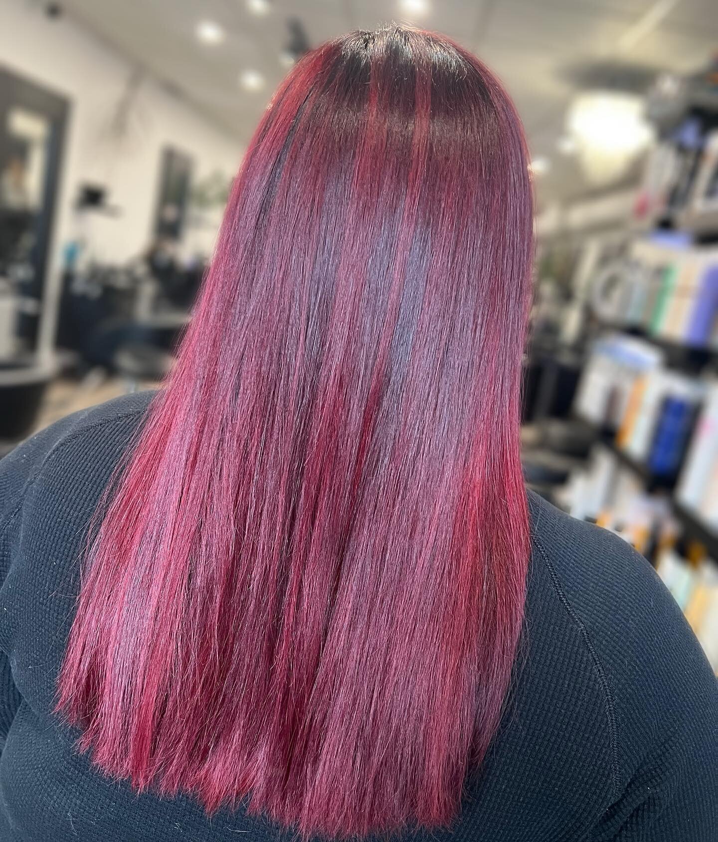 Red surprise 🌶️❤️&zwj;🔥💥
-
-
-
#hair #hairtransformation #hairtutorial #hairgoals #haircolorist #vancouverhairstylist #vancouverhairsalon #vancouverhairdresser #vancouverbalayage #yvrhair #yvrhairstylist #yvrhairsalon #burnabyhairstylist #burnabyh