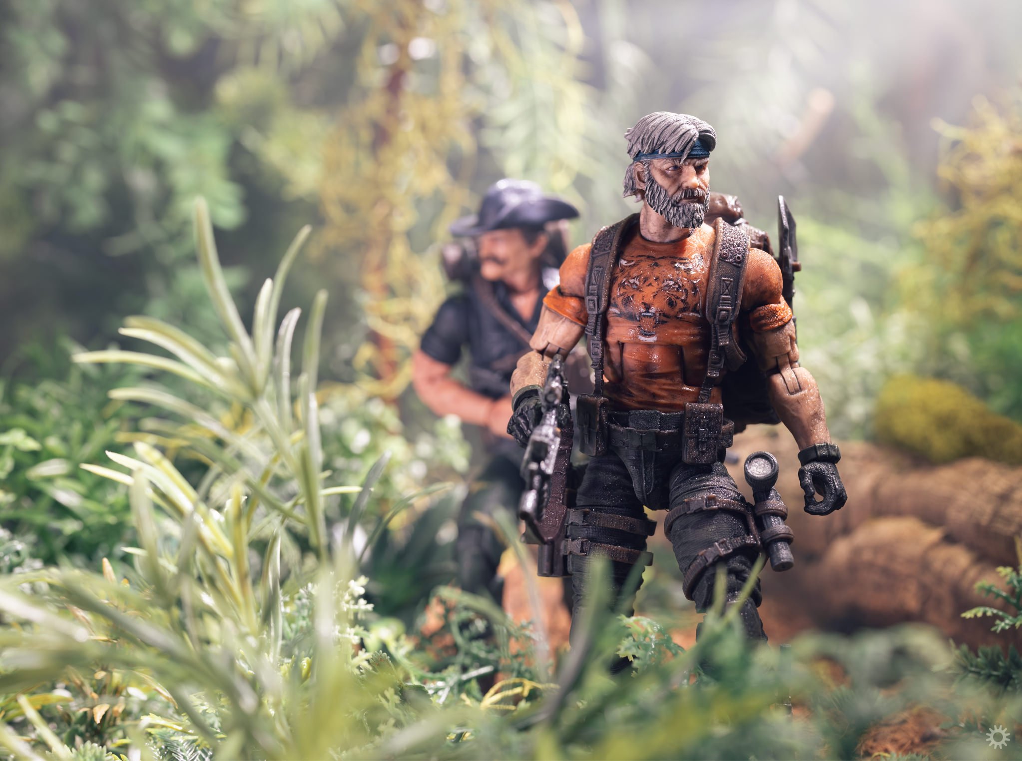 G.I. Joe Classified Tiger Force Recondo and Outback walking through the jungles of Sierra Gordo