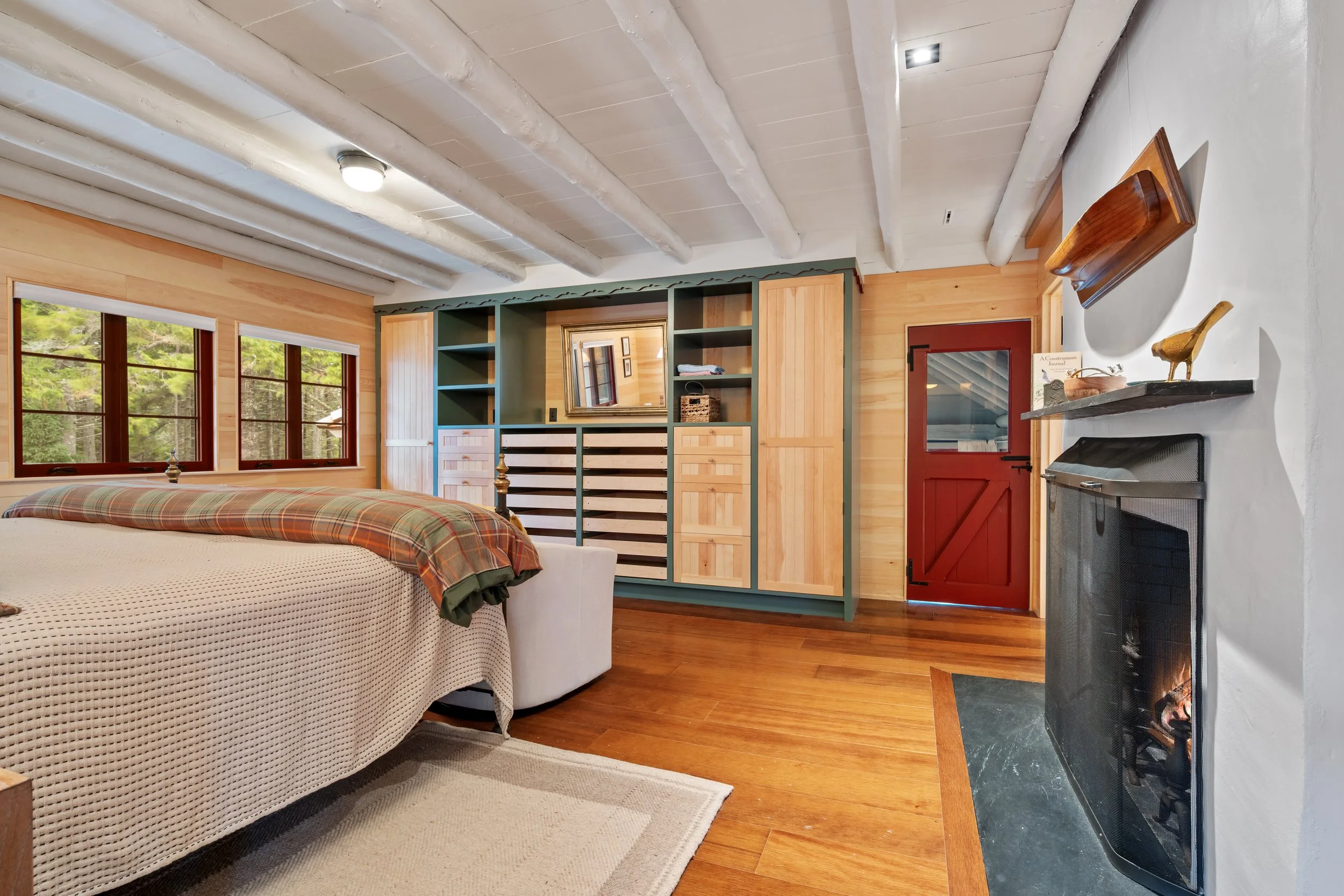 High Head - primary bedroom