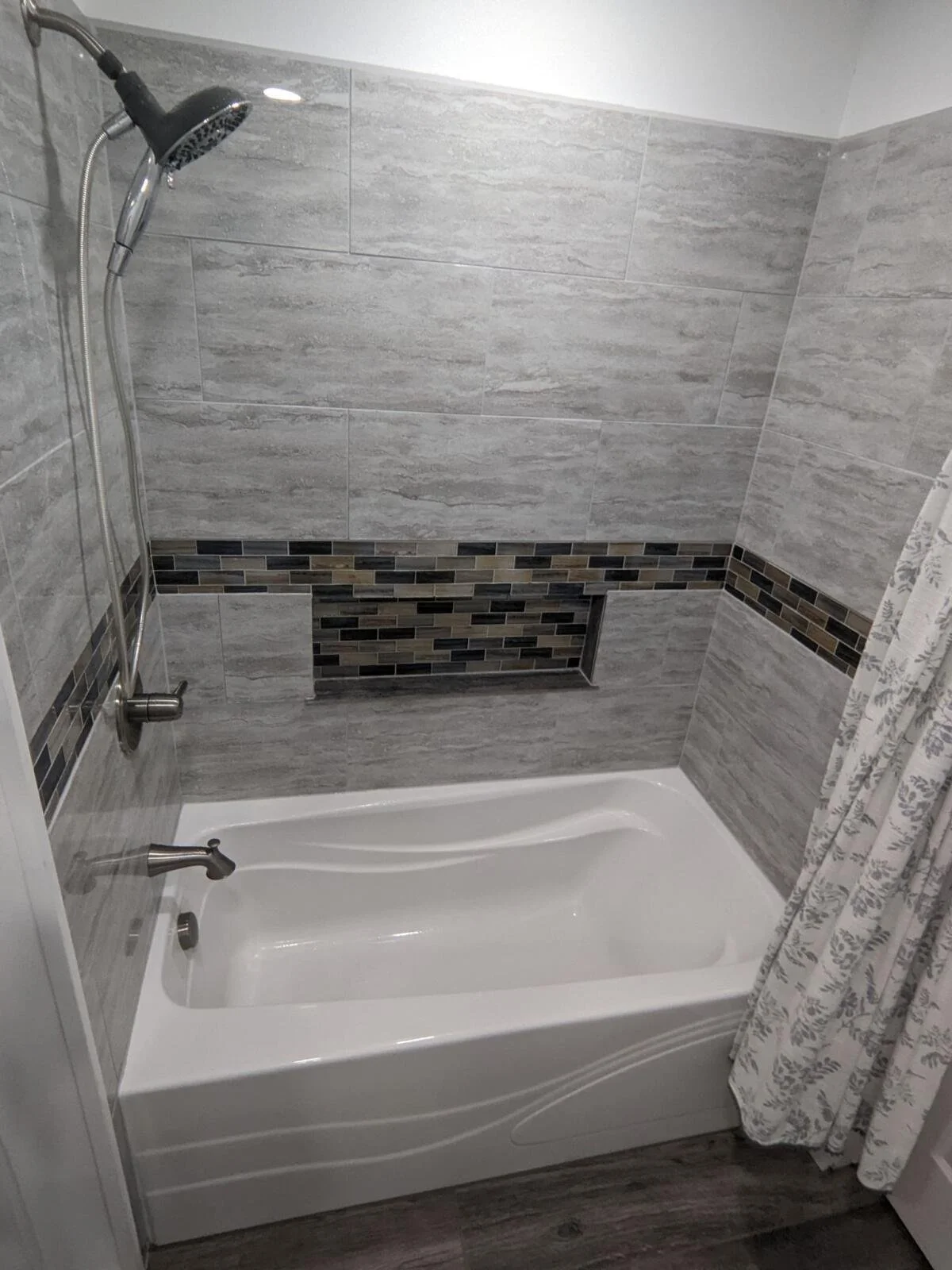 Staliker - bathroom.jpg