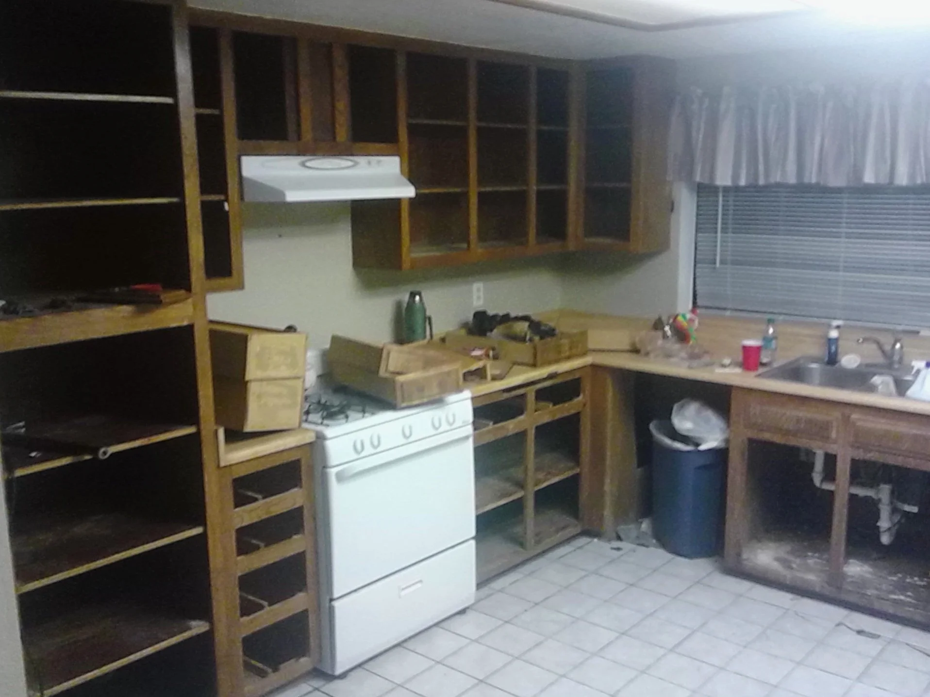 Hankin kitchen during 3.jpg