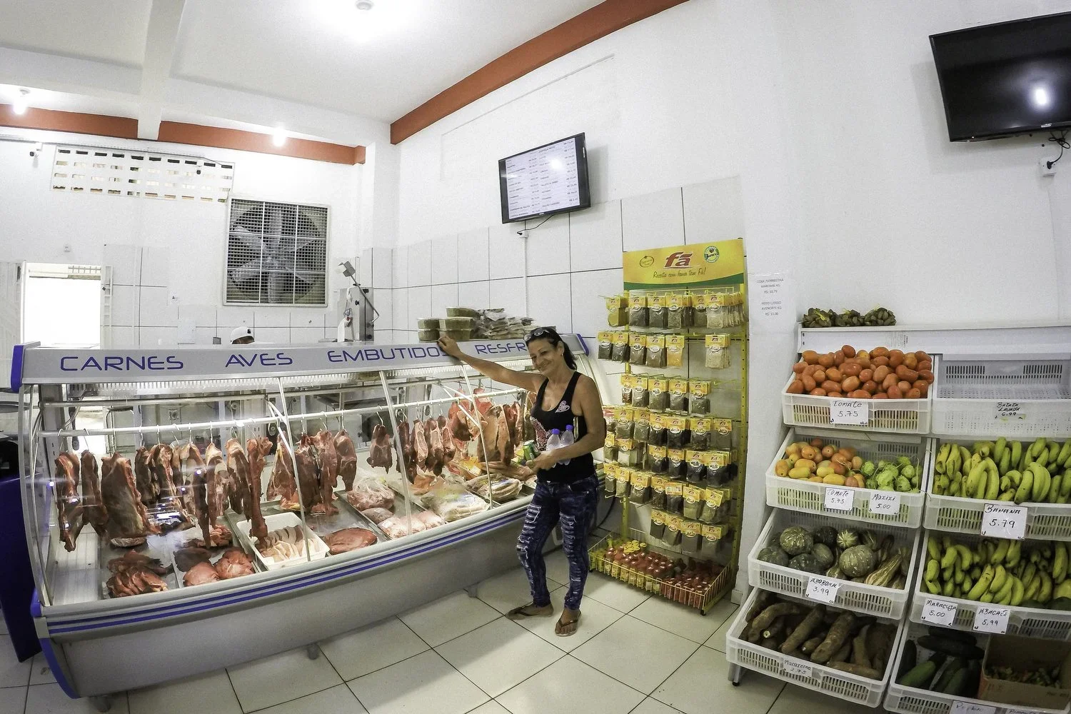 Marta's First Supermarket