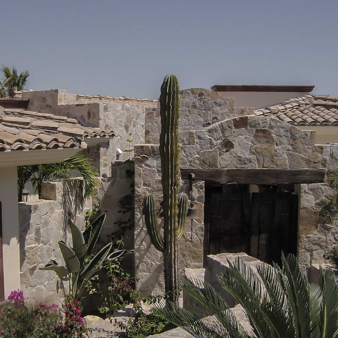 Casa Balfe | Palmilla 

#cabo #architecture #mexico #mexicoarquitectura #piedramamposteria #casa #casadecampo #palmillagolf