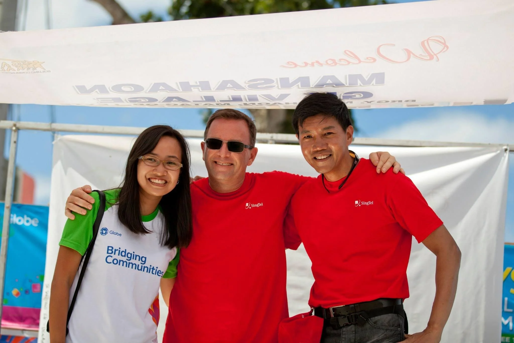 Sustainable content marketing agency_Globe, Optus, Singtel volunteering