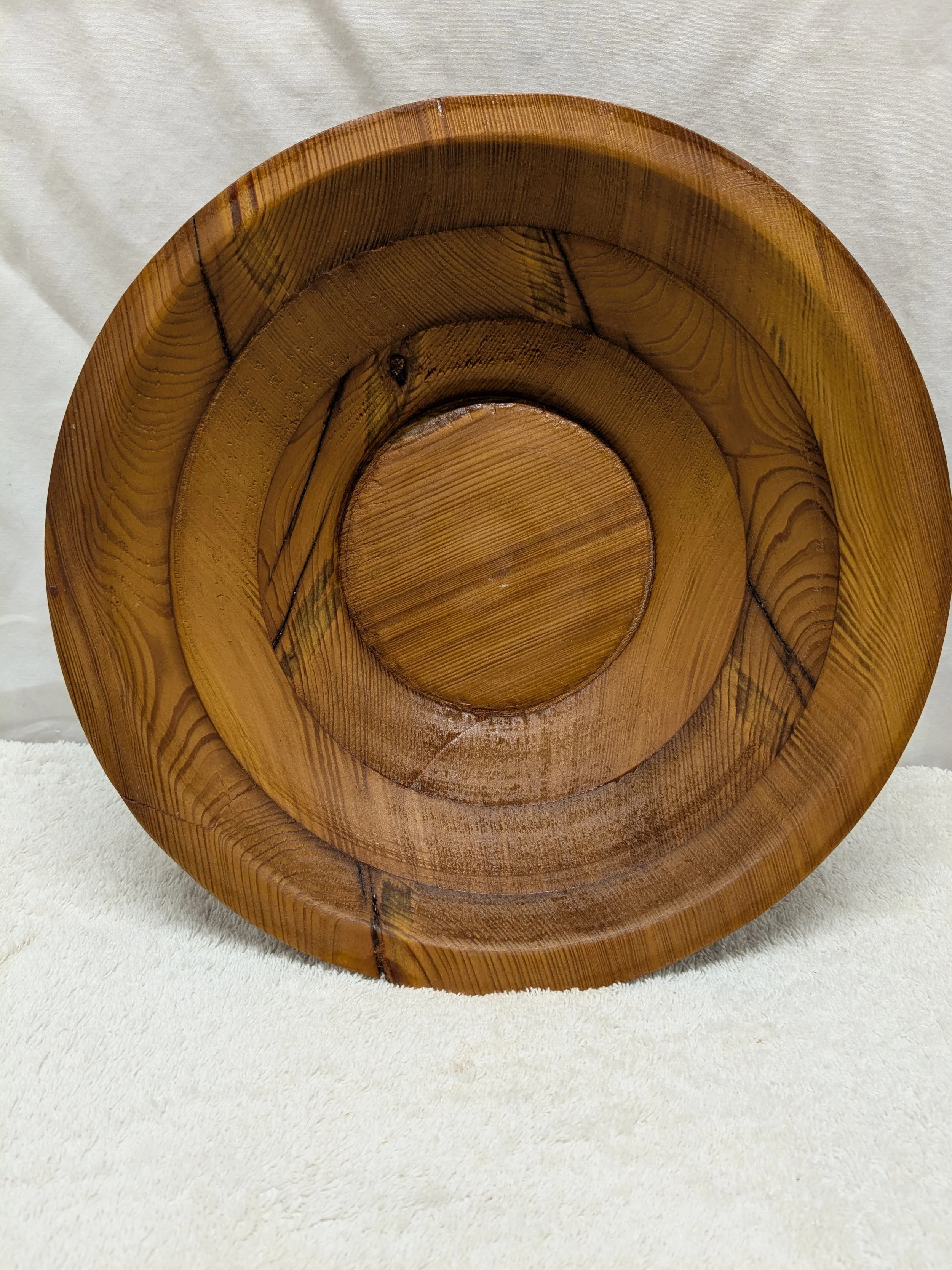 Pine bowl