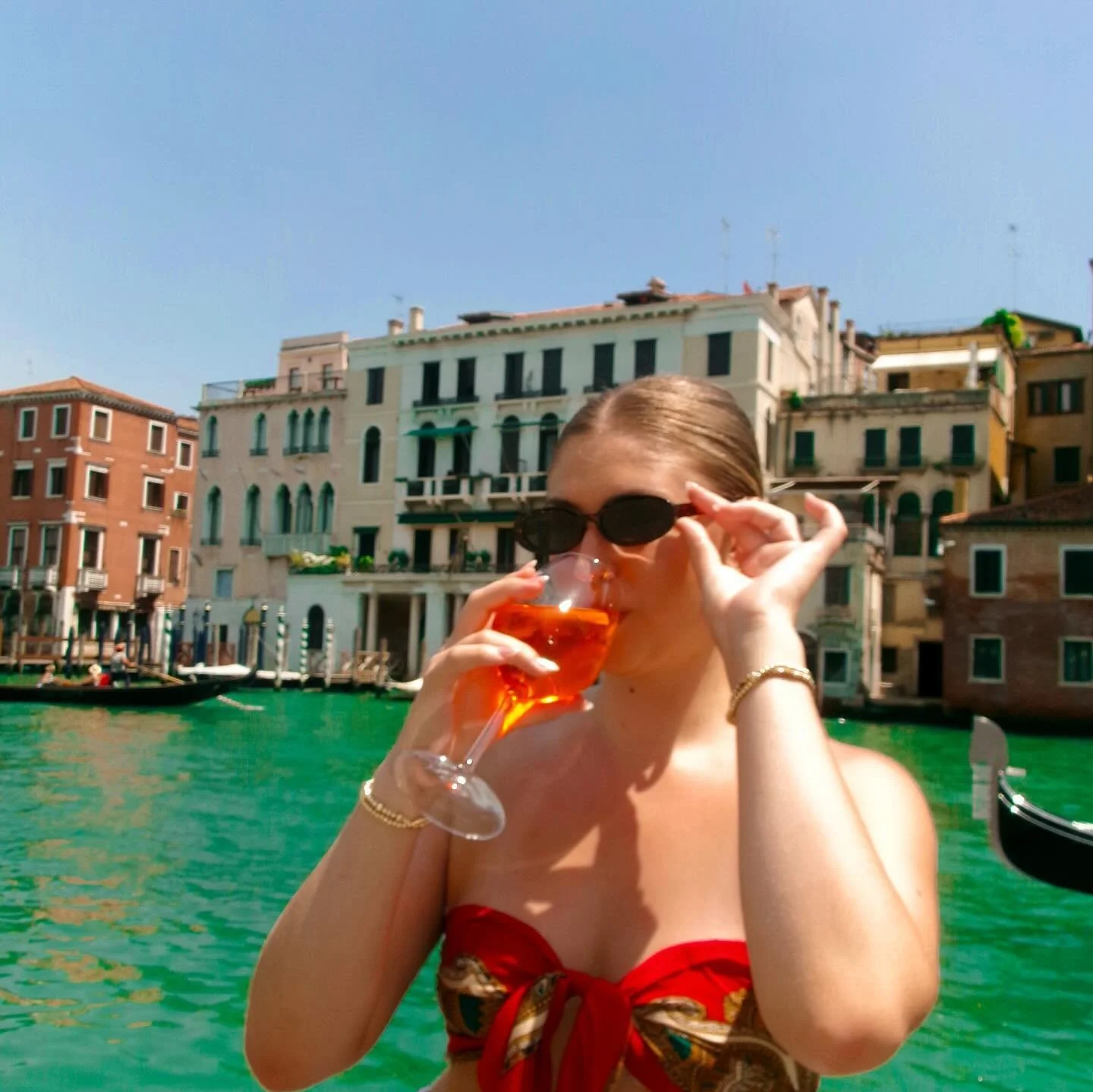 a love letter to italy,

as I sit in the venice airport, I struggle to find words for the past month. my heart is filled with gratitude for the culture, beauty, adventure, and growth that this purple summer brought. most of all, my heart is filled wi