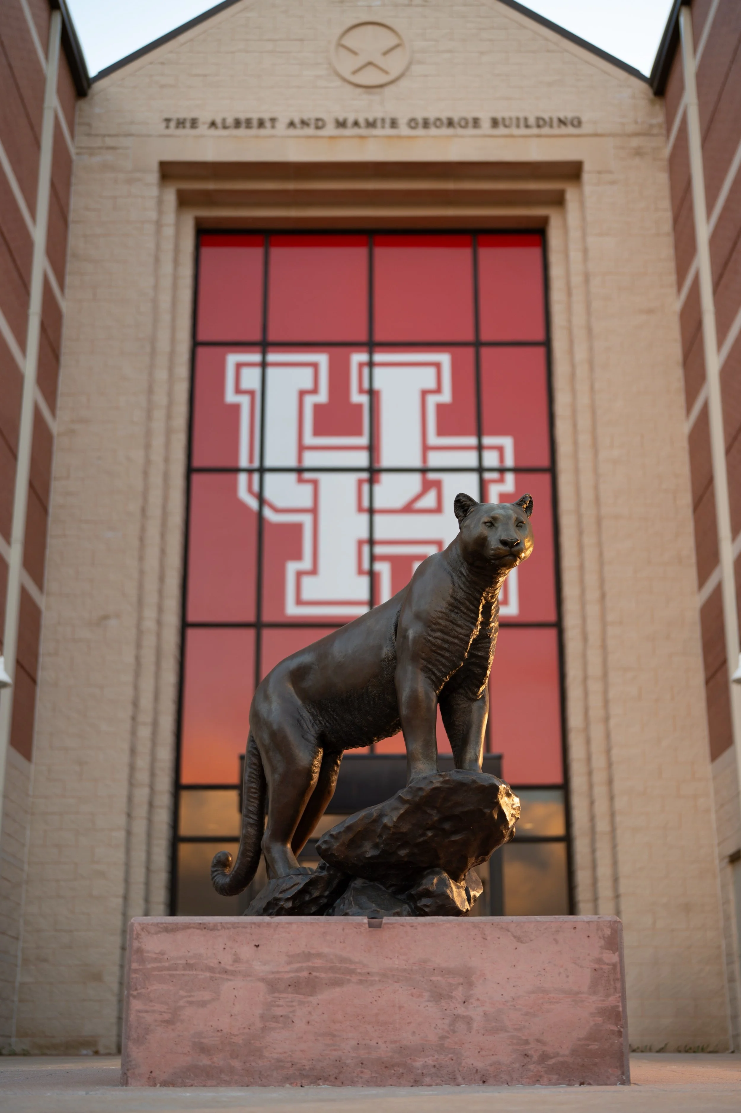 RS197095_Cougar Statue at UH Sugar Land Campus-2026-03-03-0069.jpg
