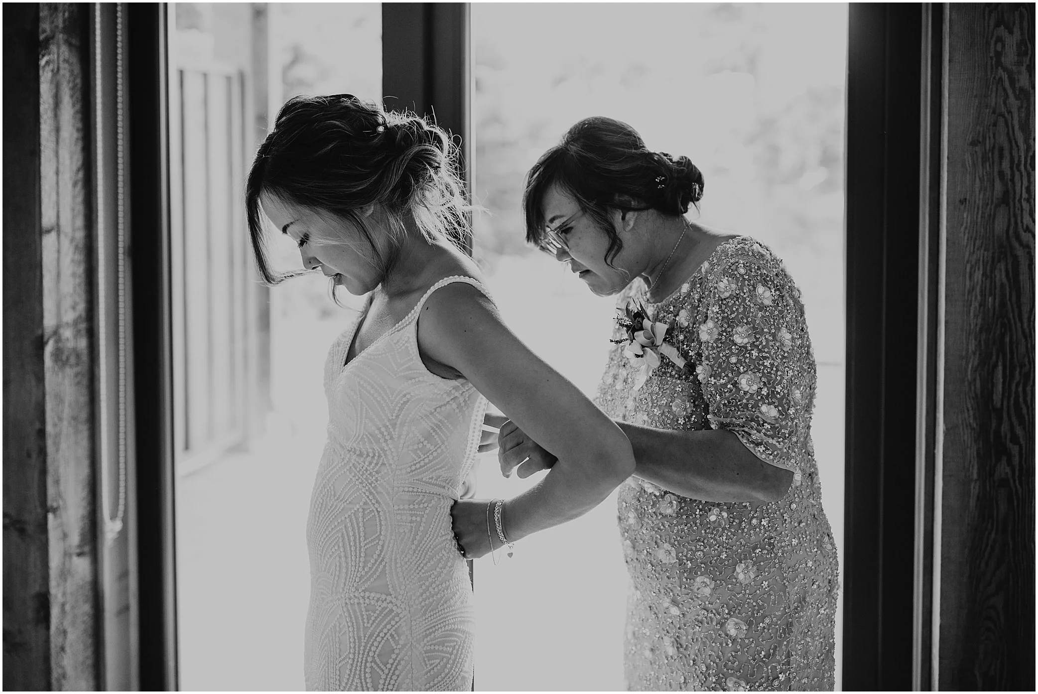 wickaninnish-beach-wedding-tofino-aileen-choi-photo-queenie-ross-260.jpg