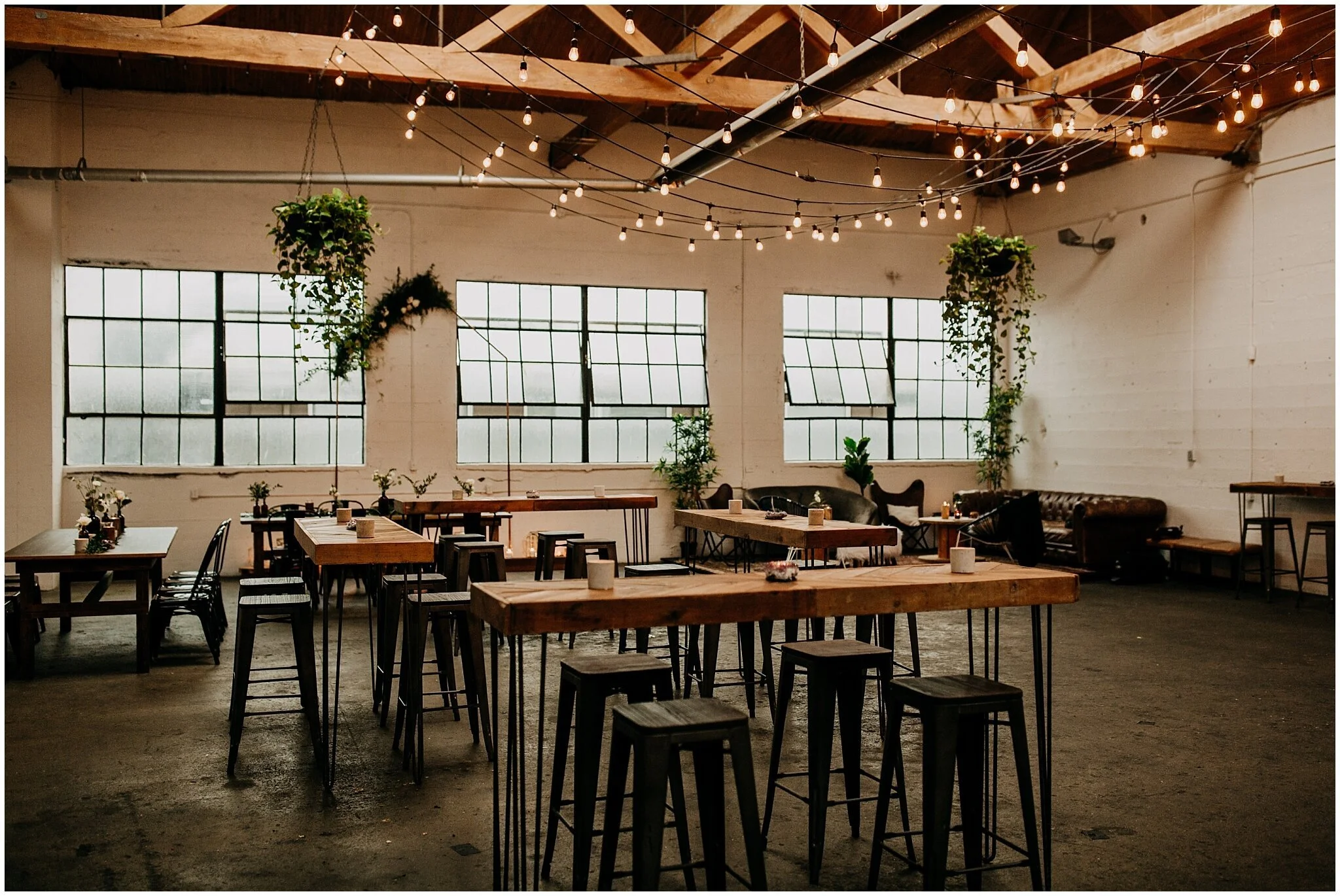settlement building night time reception decor