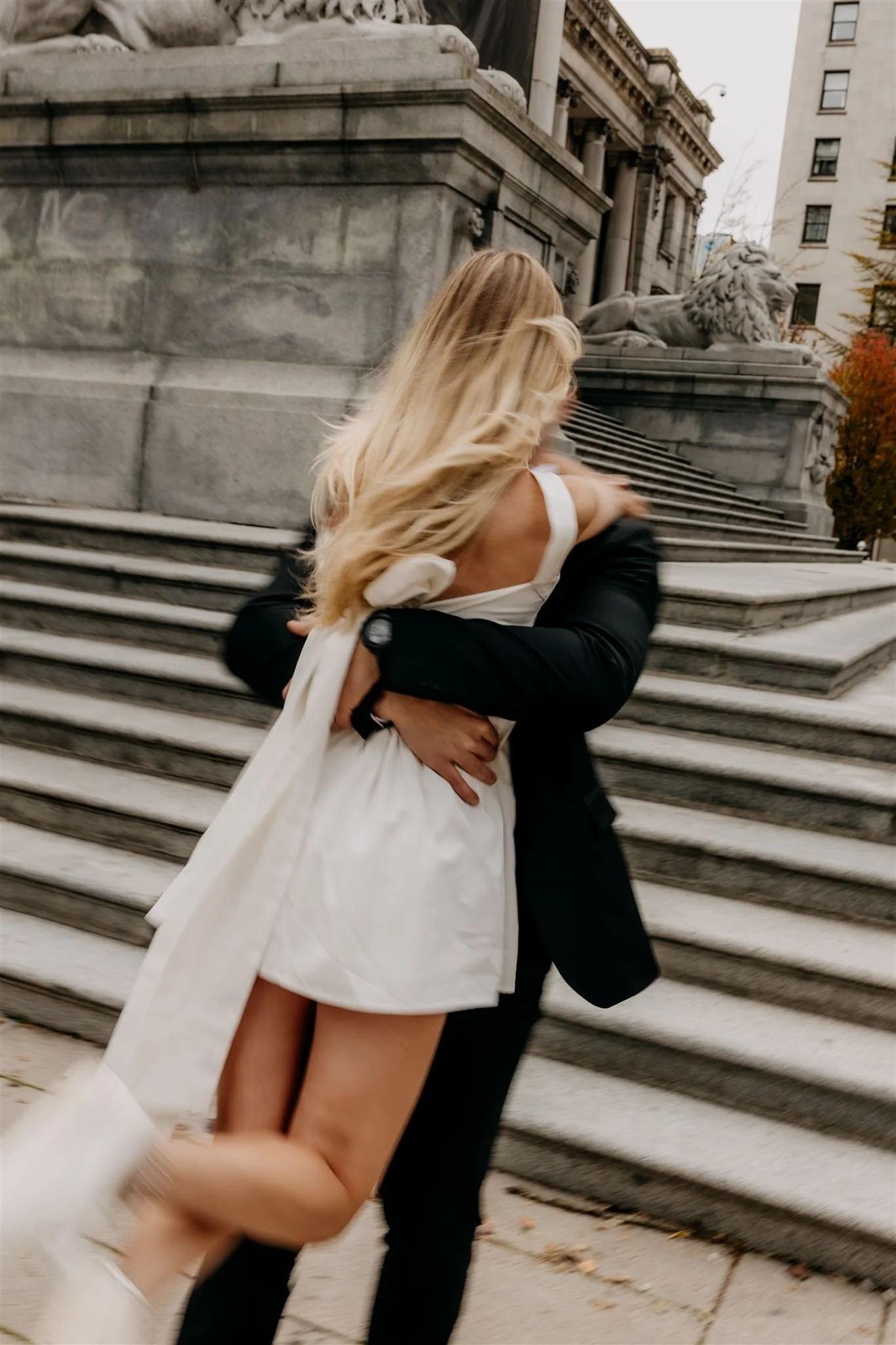 vancouver-art-gallery-engagement-session-aileen-choi-photo-kristin-nick-61_websize.jpg