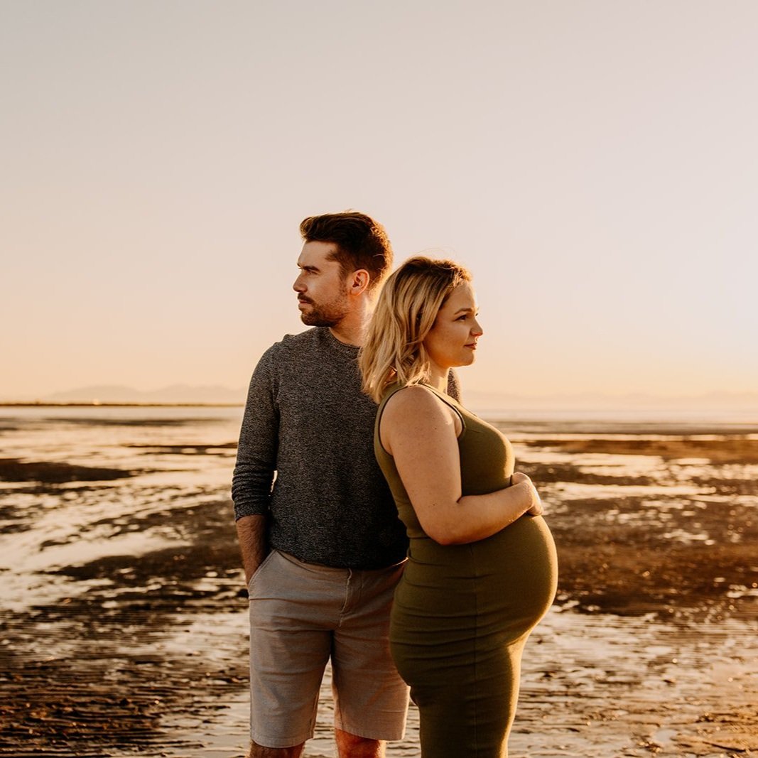 iona-beach-maternity-session-aileen-choi-photo-sarah-dan-44_websize.jpg