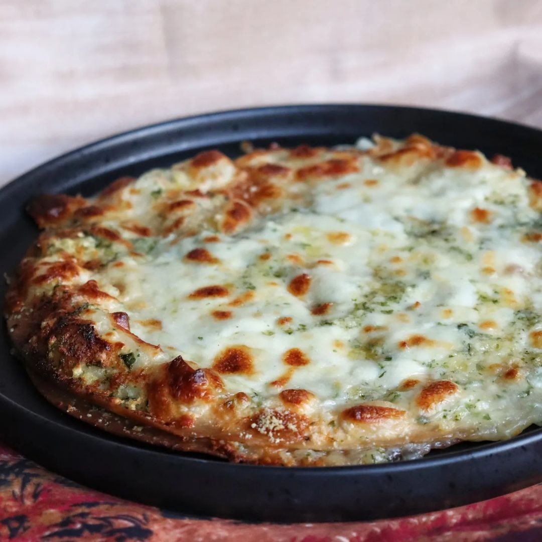 Garlic and Cheese Tortilla Pizza
