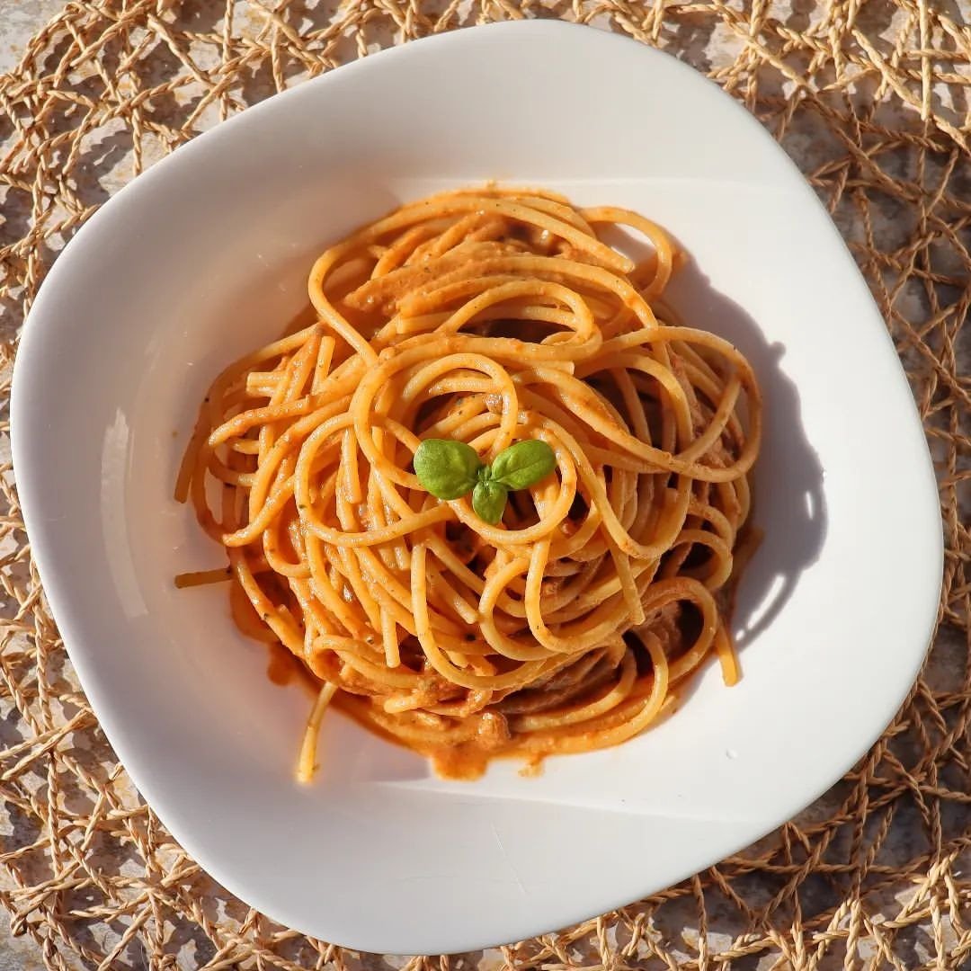 Sun-Dried Tomato and Ricotta Spaghetti