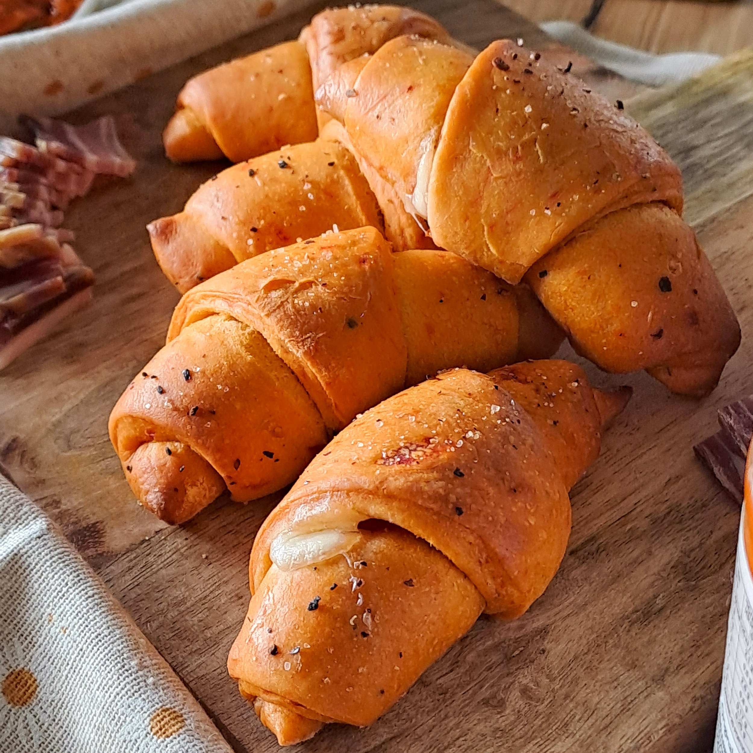 Ajvar Croissants