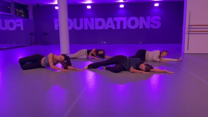 Working on connective fluidity and living music slowly in Contemp 3 with @sarah_krainberger 🌀