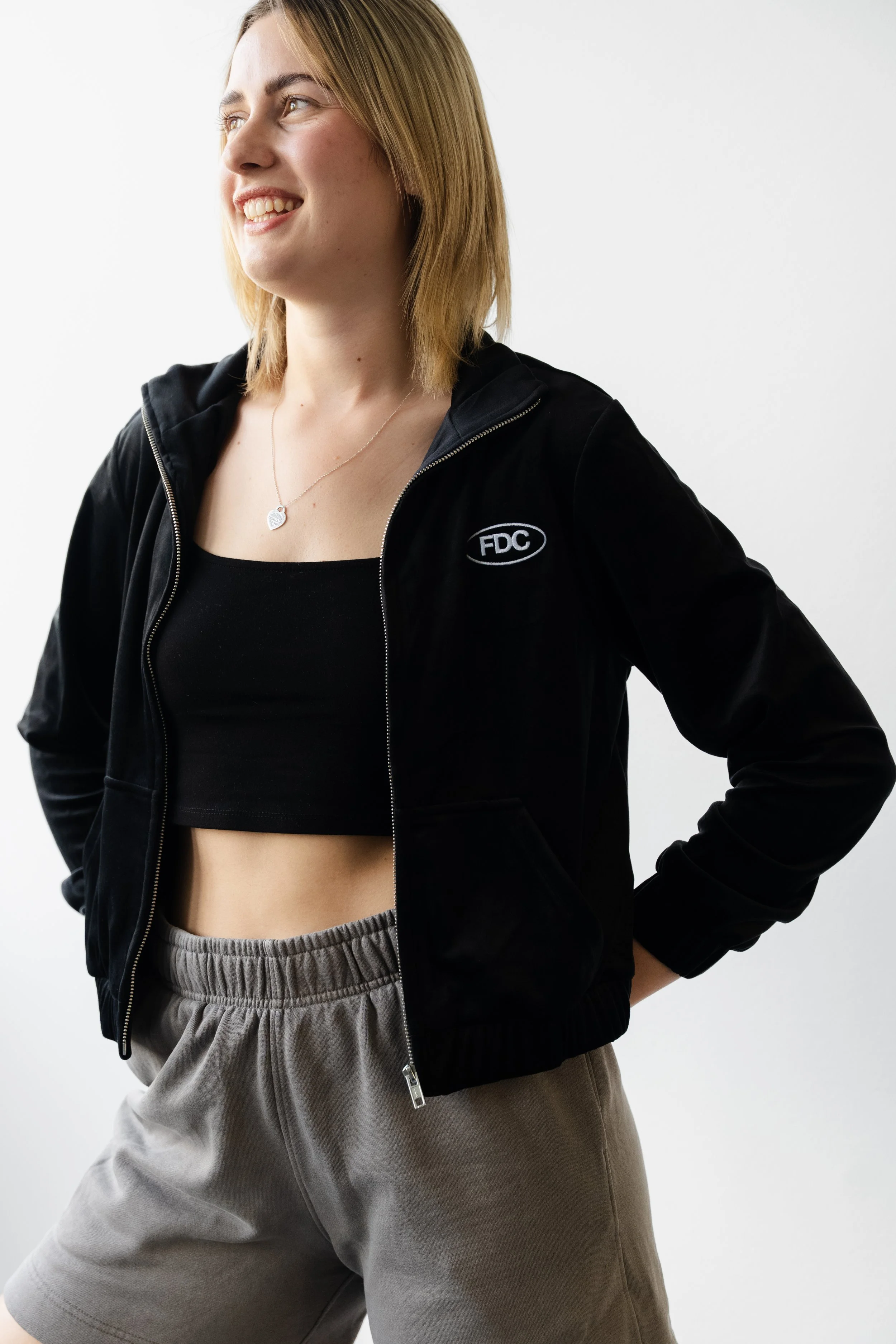 Studio Velvet Zip Up Jacket (Erwachsene & Kinder)
