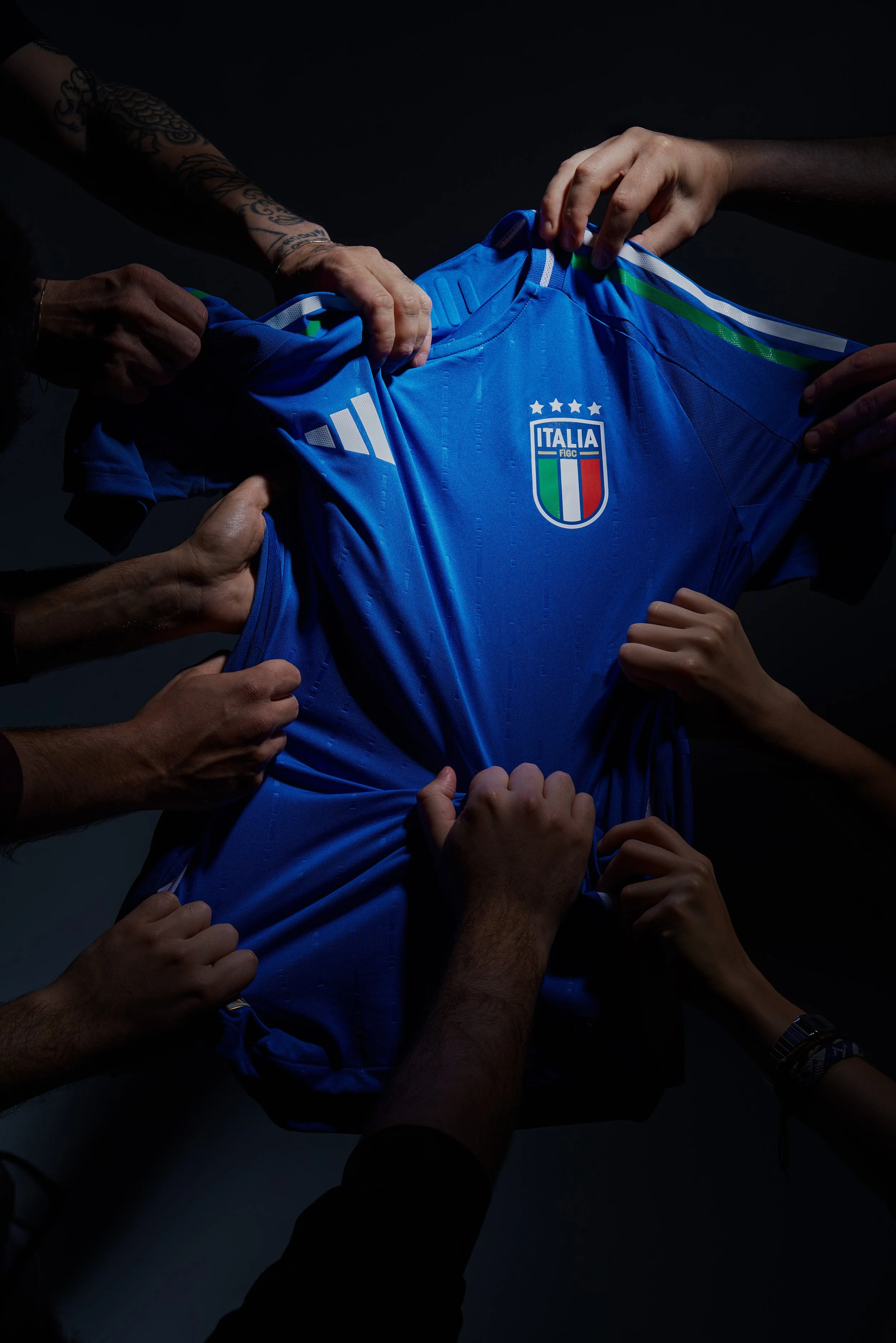 24_05_15_COVER_T-SHIRT_ITA_UNDICI_0043 1.jpg