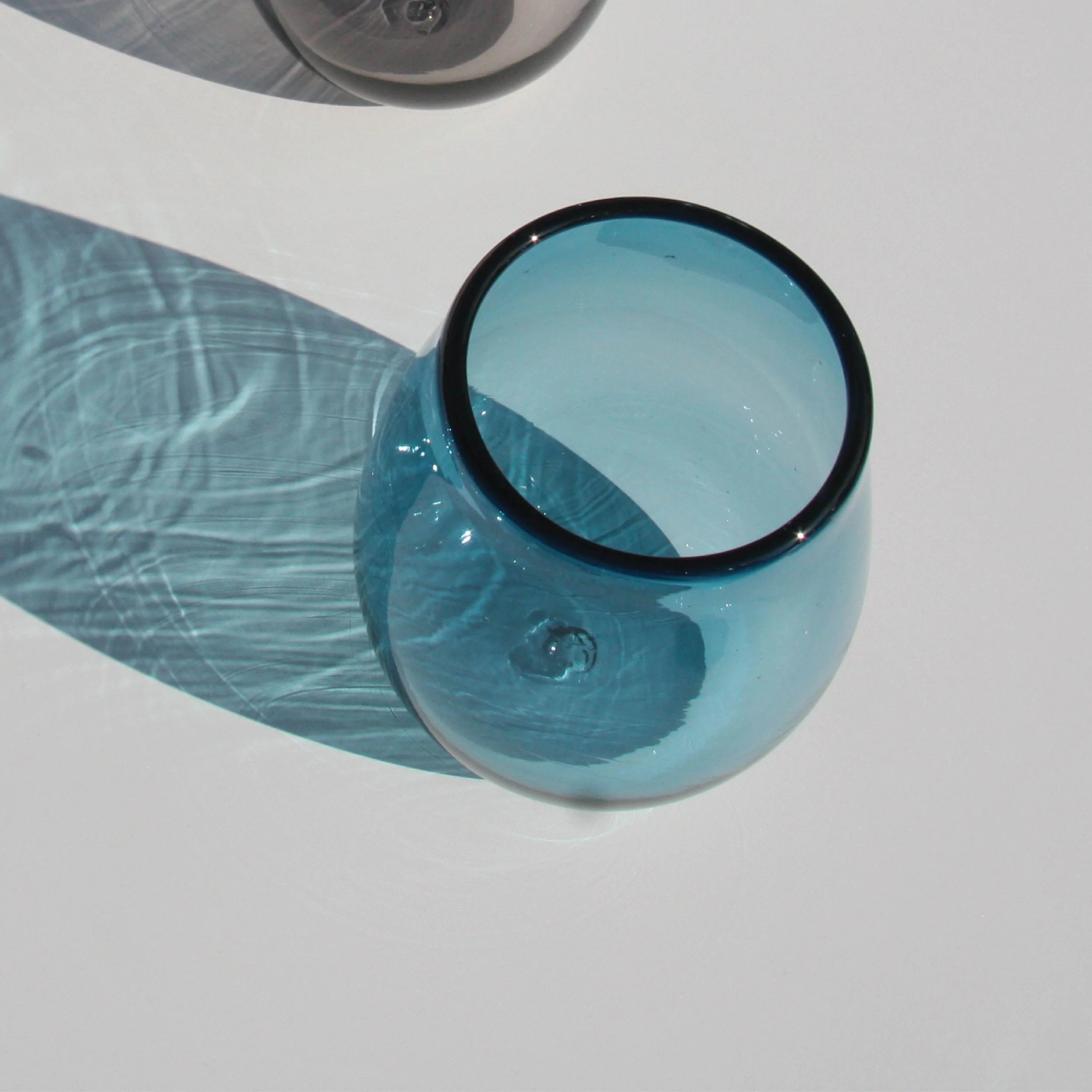 Sea blue tumbler.jpg