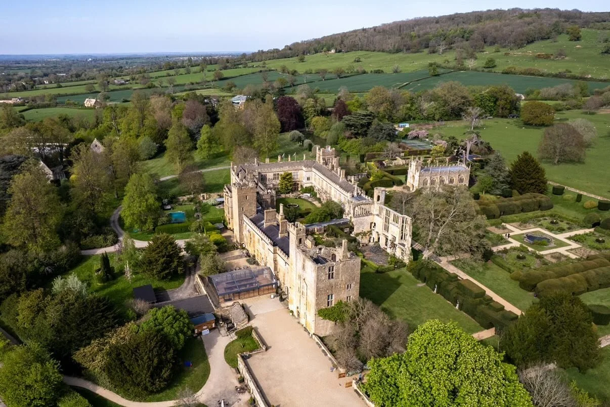Exploring Beyond Bourton: The Best Places to Visit Within 20 Minutes of The Old New Inn