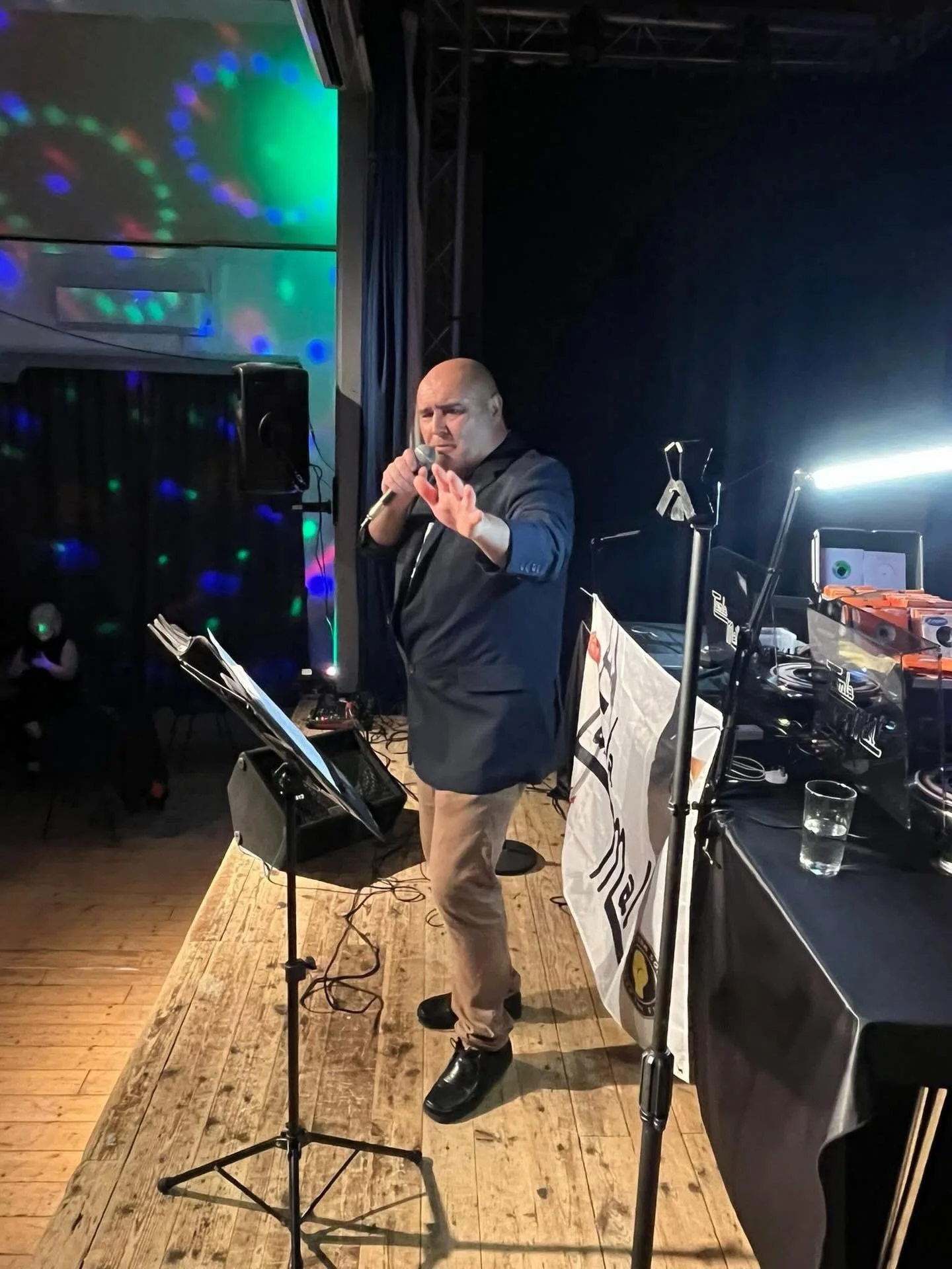 Great time at the village hall for Soul &amp; Motown night!
Diolch to 
Malcolm Williams 
Ynyr Williams 
John Owen Parry 
Dylan Jones Singer
And Kerbside Kravings