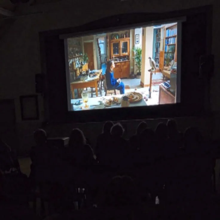 Powerful performance from Claire Foy in &lsquo;H is for Halk&rsquo; this evening at Sinema Llangoed. Beautiful, surprising and quietly powerful. Thanks to the wonderful audience for joining us!
. . .
Perfformiad pwerus gan Claire Foy yn &lsquo;H is f