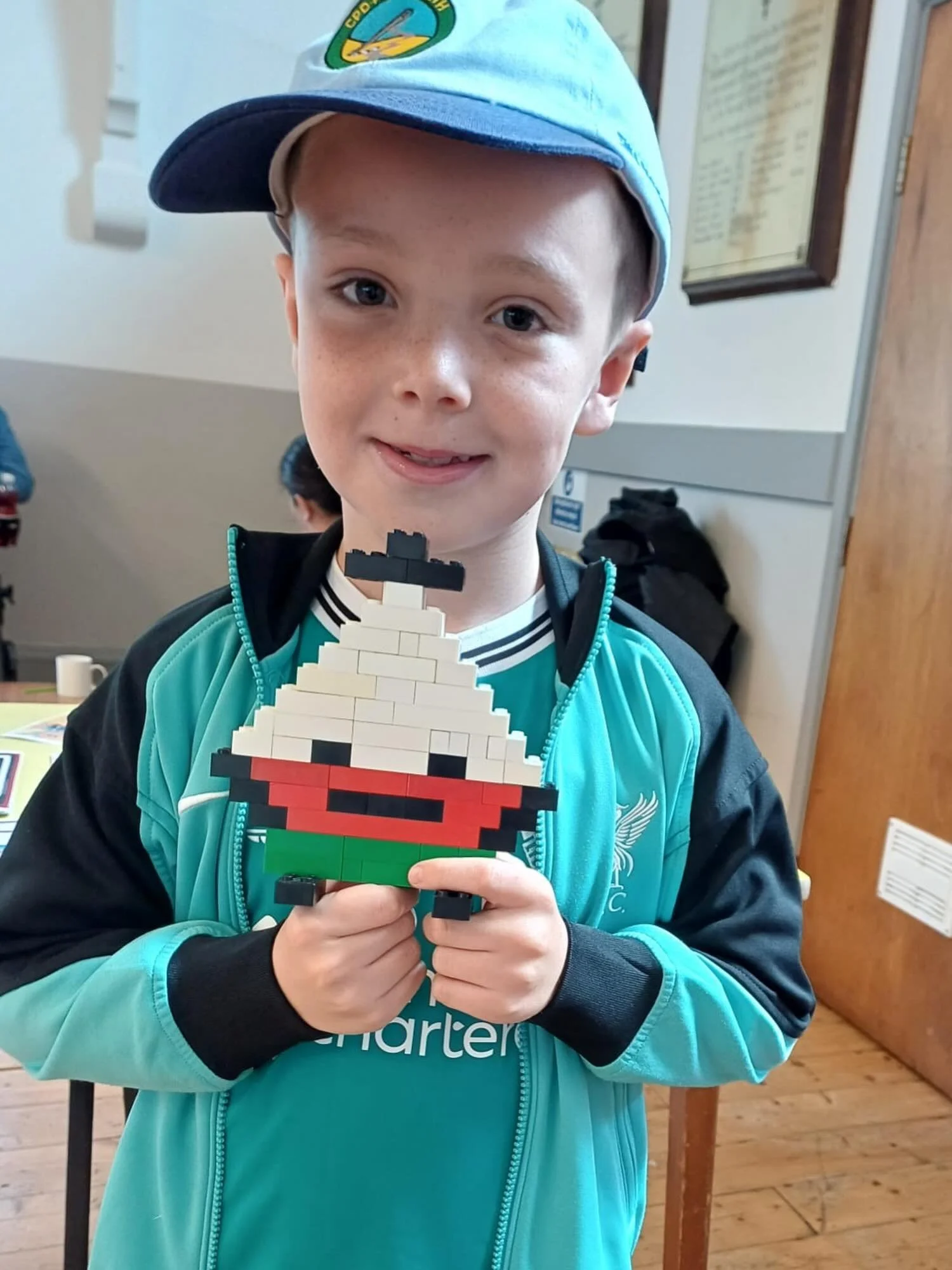 Fantastic Lego cafe today! Mr. Urdd is VERY impressed. Many thanks to Mwnci Bach soft play for the very impressive portable play center! 
. . .
Caffi Lego gwych heddiw! Mae Mr. Urdd wedi ei argraffu&rsquo;n IAWN. Diolch yn fawr i chwarae meddal Mwnci