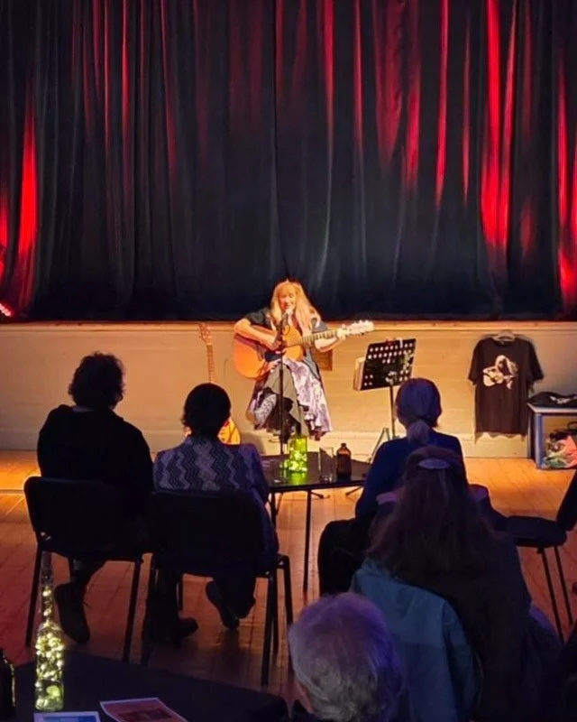 🎶 What a voice! A wonderful evening with Vikki Clayton at Llangoed Village Hall.

Beautiful songs, superb guitar playing and effortless storytelling, all delivered with warmth, humour and a voice that completely filled the Hall. A real pleasure to h