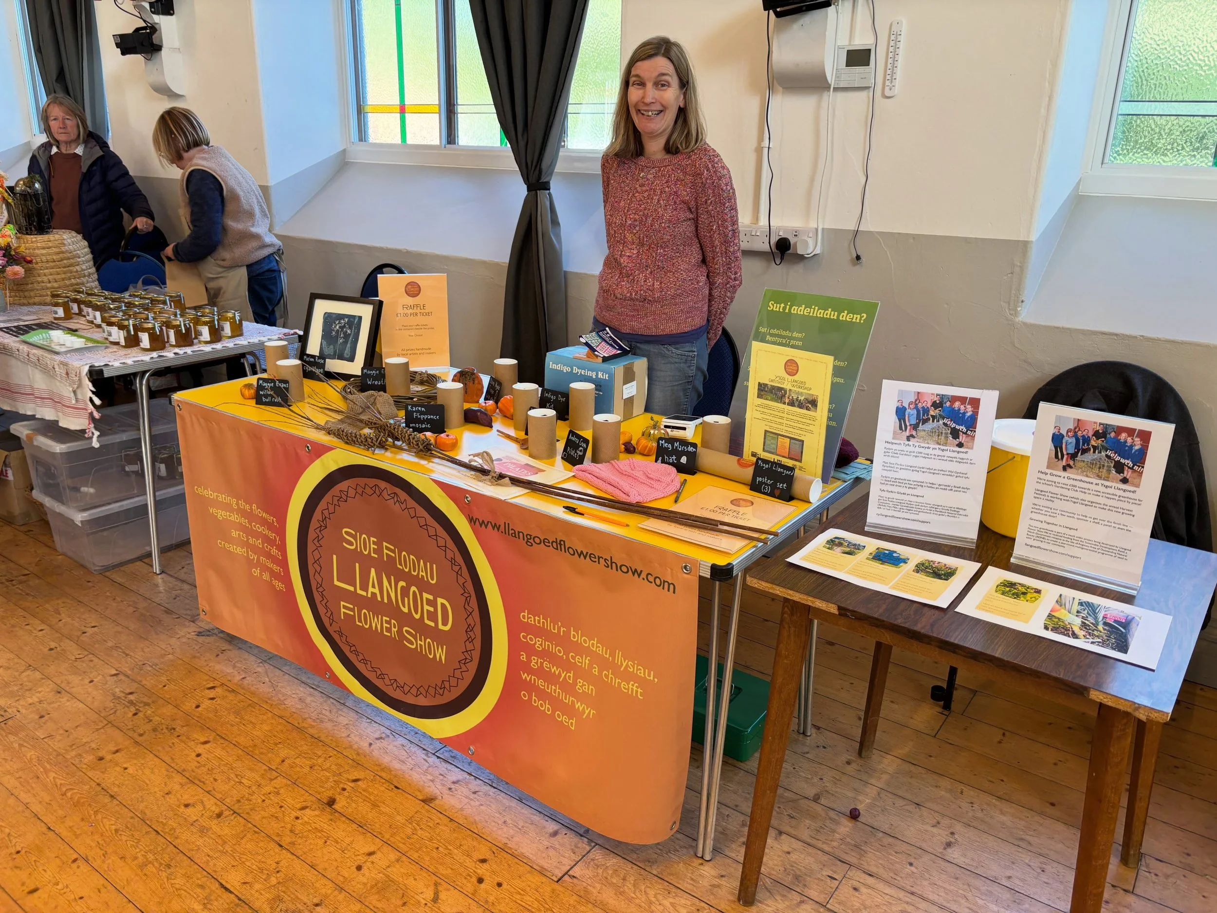 Hand-carved spoons, handmade decorations, willow creations, ceramics and works of art &mdash; what a wonderful collection of prizes for this year&rsquo;s Harvest Festival raffle!

A huge thank you to all the local craftspeople and artists who so gene