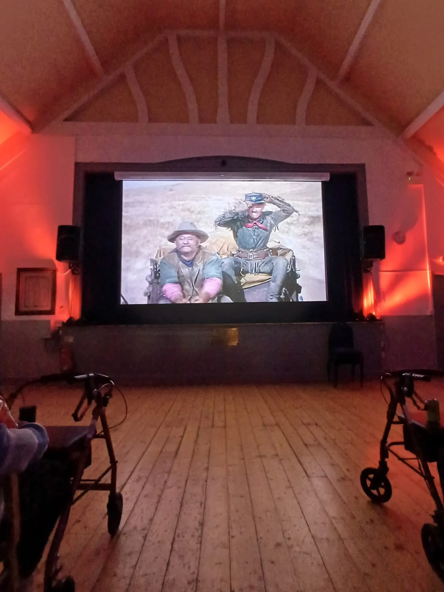 What a wonderful afternoon with Calamity Jane at Sinema Llangoed! 🎬 Our second in a series of daytime screenings, bringing people together for a relaxed afternoon of cinema, conversation and a much-loved musical starring Doris Day.

It was lovely to