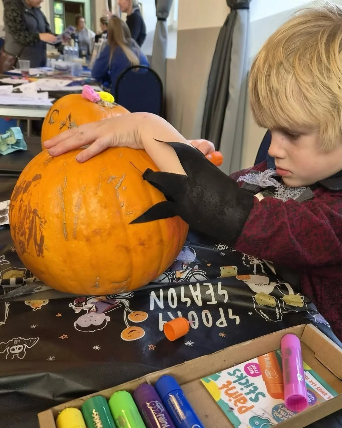 What a fantastic afternoon of Halloween fun at Llangoed Village Hall! 🎃 From creative crafts and colourful face painting to brilliant fancy dress, decorated pumpkins, games and a bouncy castle, the hall was full of activity and Halloween spirit!

A 