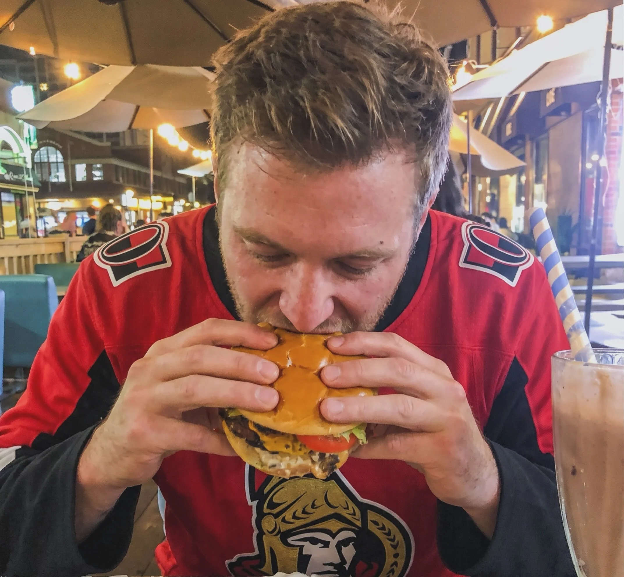 Panthers are in town tonight, 7:30 at Canadian Tire Centre. You know which game this is. Eat first at Zak&rsquo;s Kanata.
&mdash;&mdash;
Les Panthers sont en ville ce soir, 19 h 30 au Centre Canadian Tire. Vous savez de quel match on parle. Mangez av