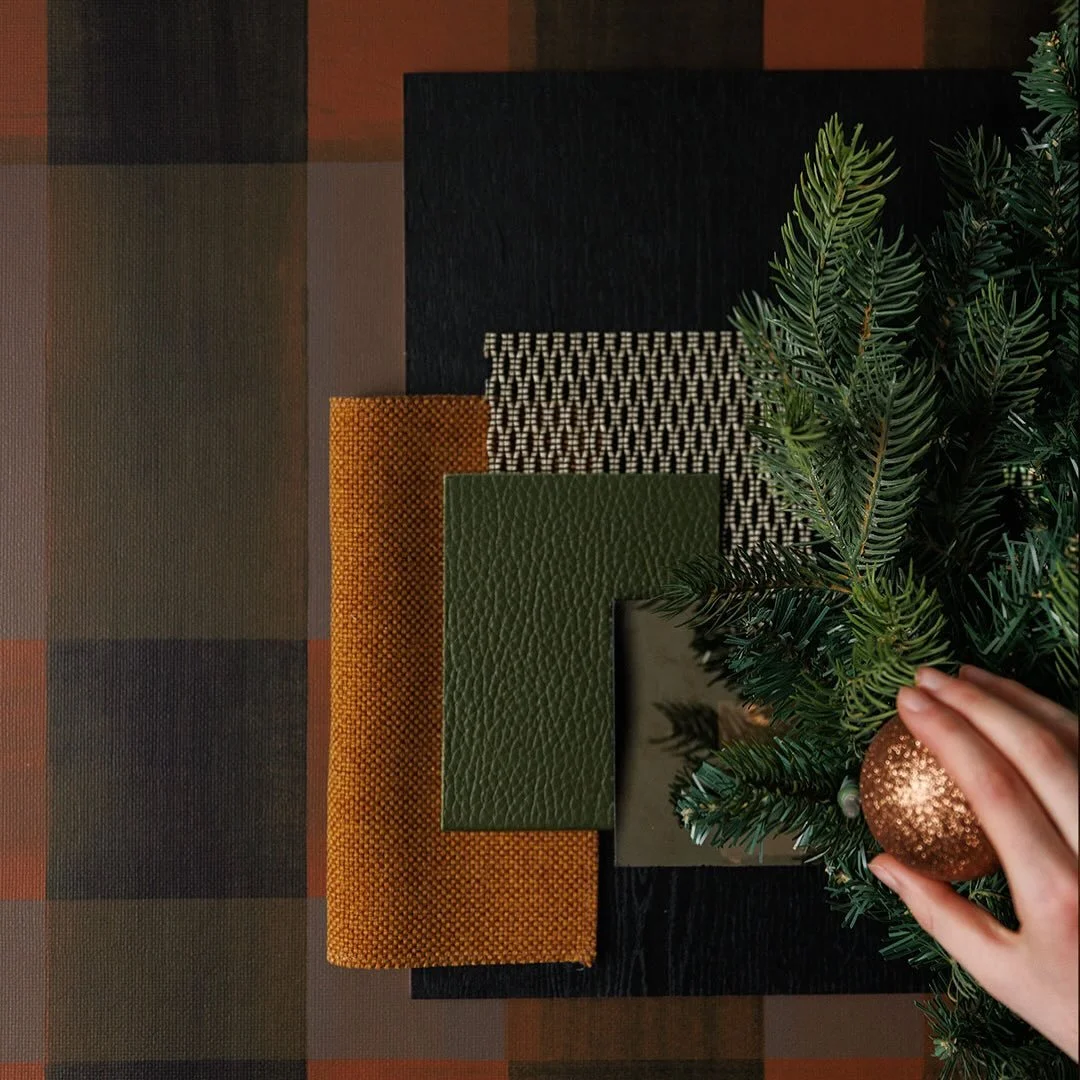 The last Friday before Christmas break has us all feeling festive 🎄featuring @secondempiresurfaces ✨BOXCAR✨ pattern from the newly released Passenger Collection.