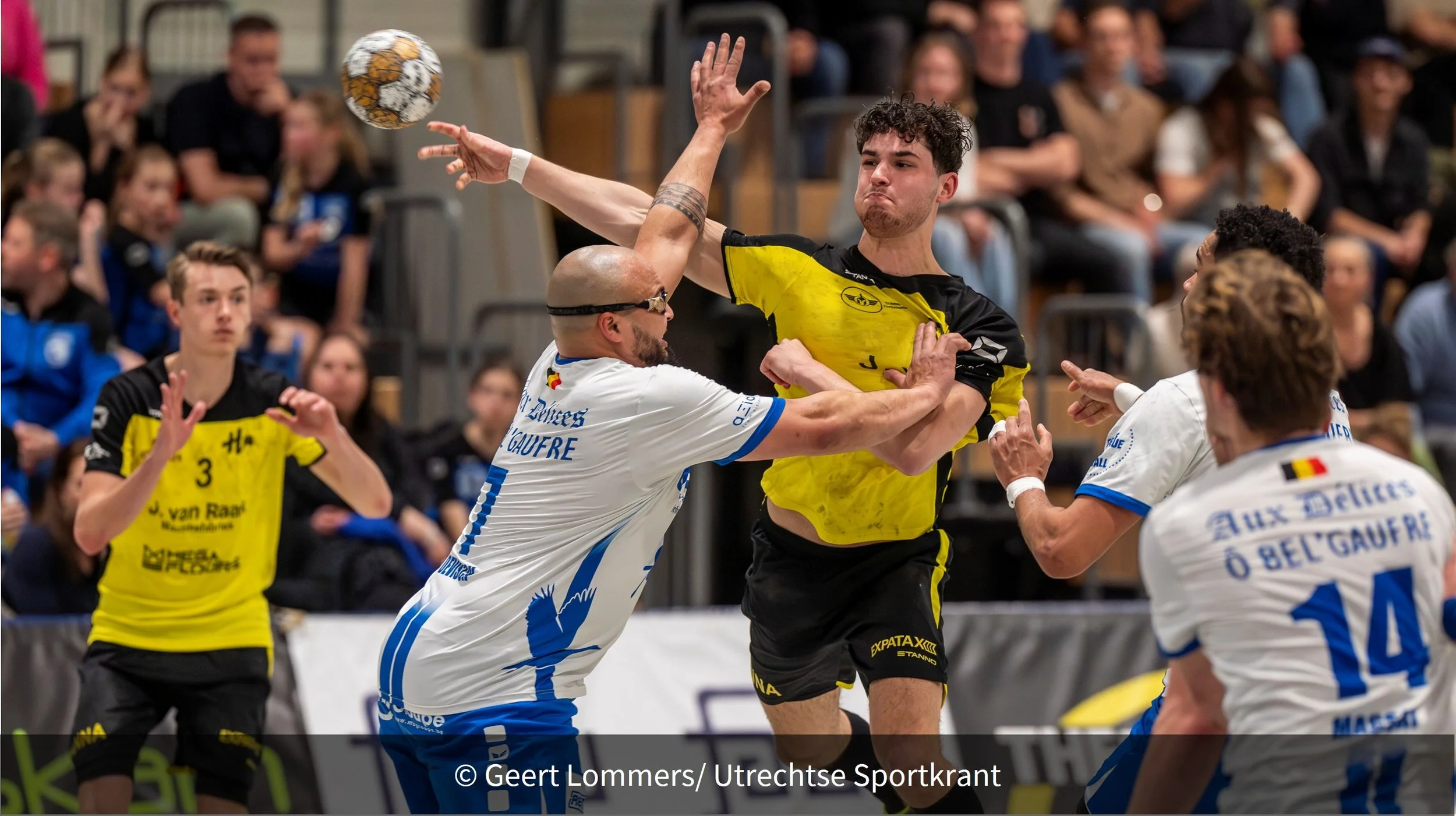 Handbal Houten behoudt achtste plek in Super Handball League