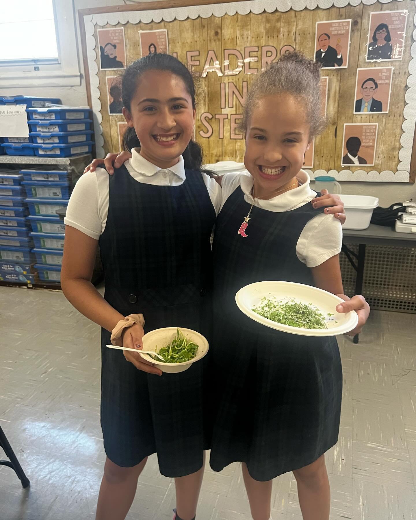 Here's a peek at what we've been growing this fall 🪴

Our students get the opportunity to watch their microgreens grow in real time while learning about food, where it comes from and how it connects us to Mother Earth!

Interested in learning how ou