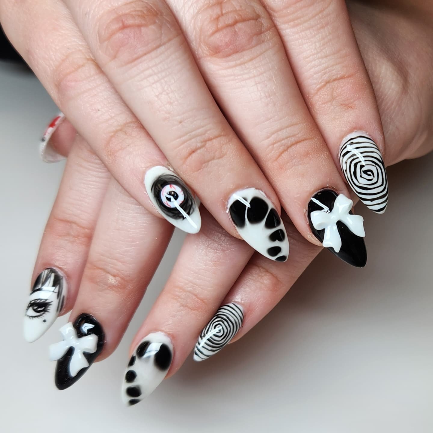 Pls pls pls more sets like this 🖤
♡
♡
♡
♡
♡
♡
♡
♡
#junjiito #junjiitonails #manganails #handpaintednailart #801nails #801nailart #801nailsalon #801nailtech #slcnails #slcnailtech #slcnailartist