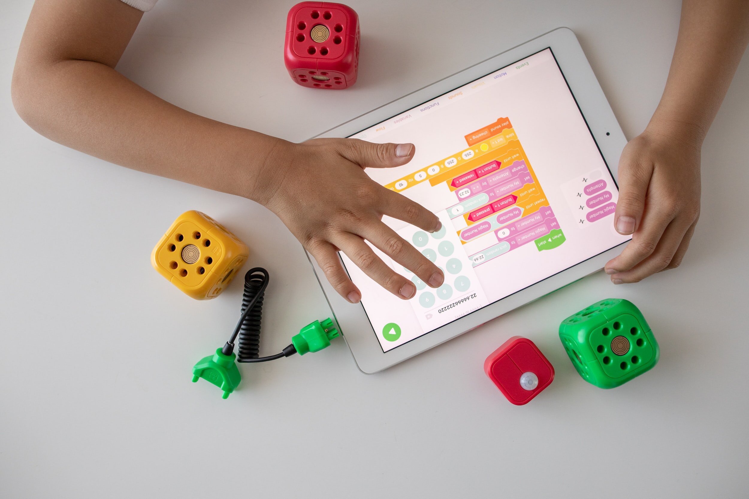 Play Educational Games Online on PC & Mobile (FREE)