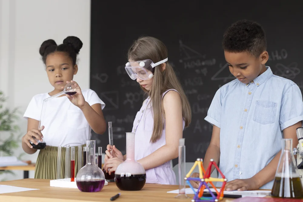 25 Best STEM Summer Programs for High School Students (2025 Guide