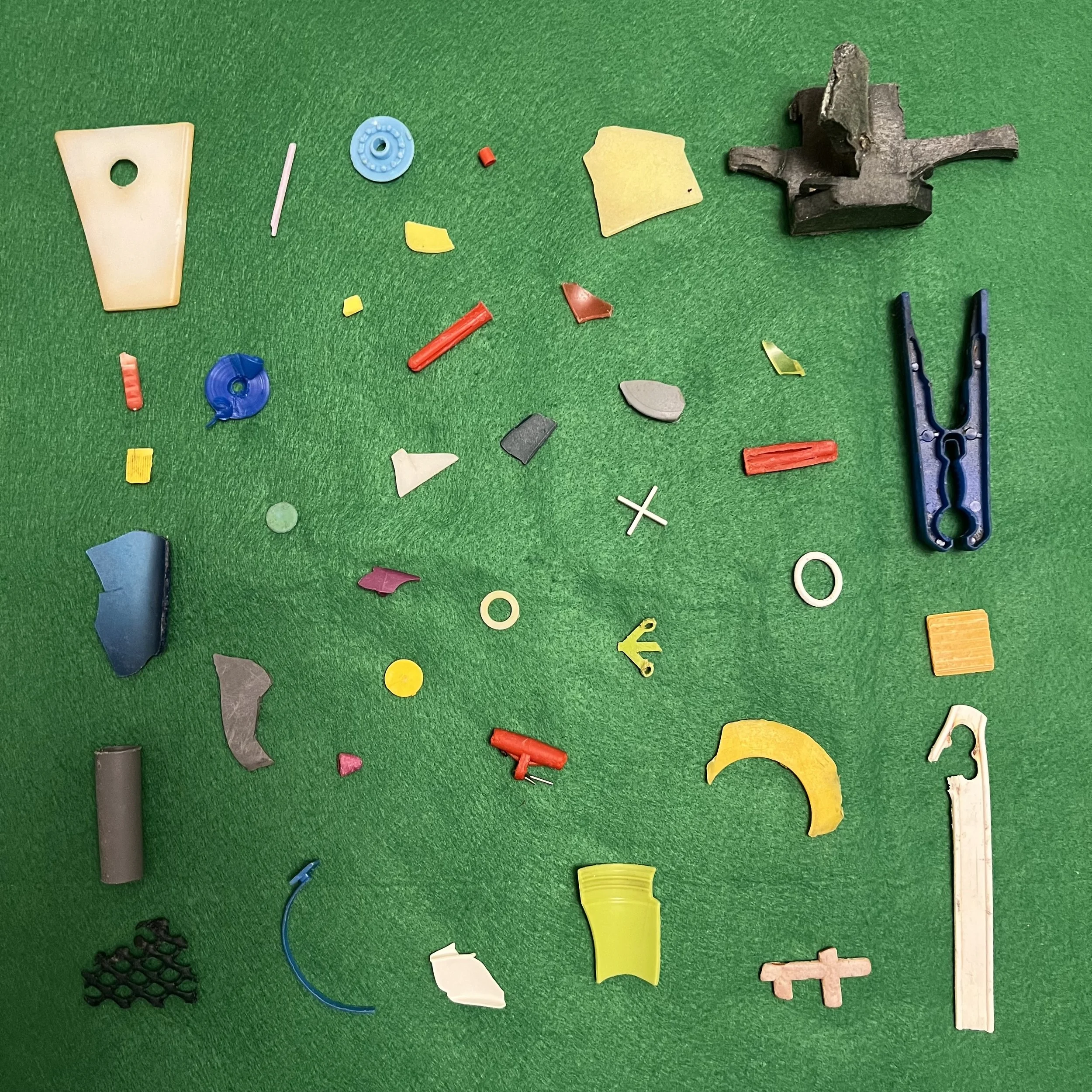 Frinton | 08-02-26 | A beach that seemed clear of plastics until I found plastics.